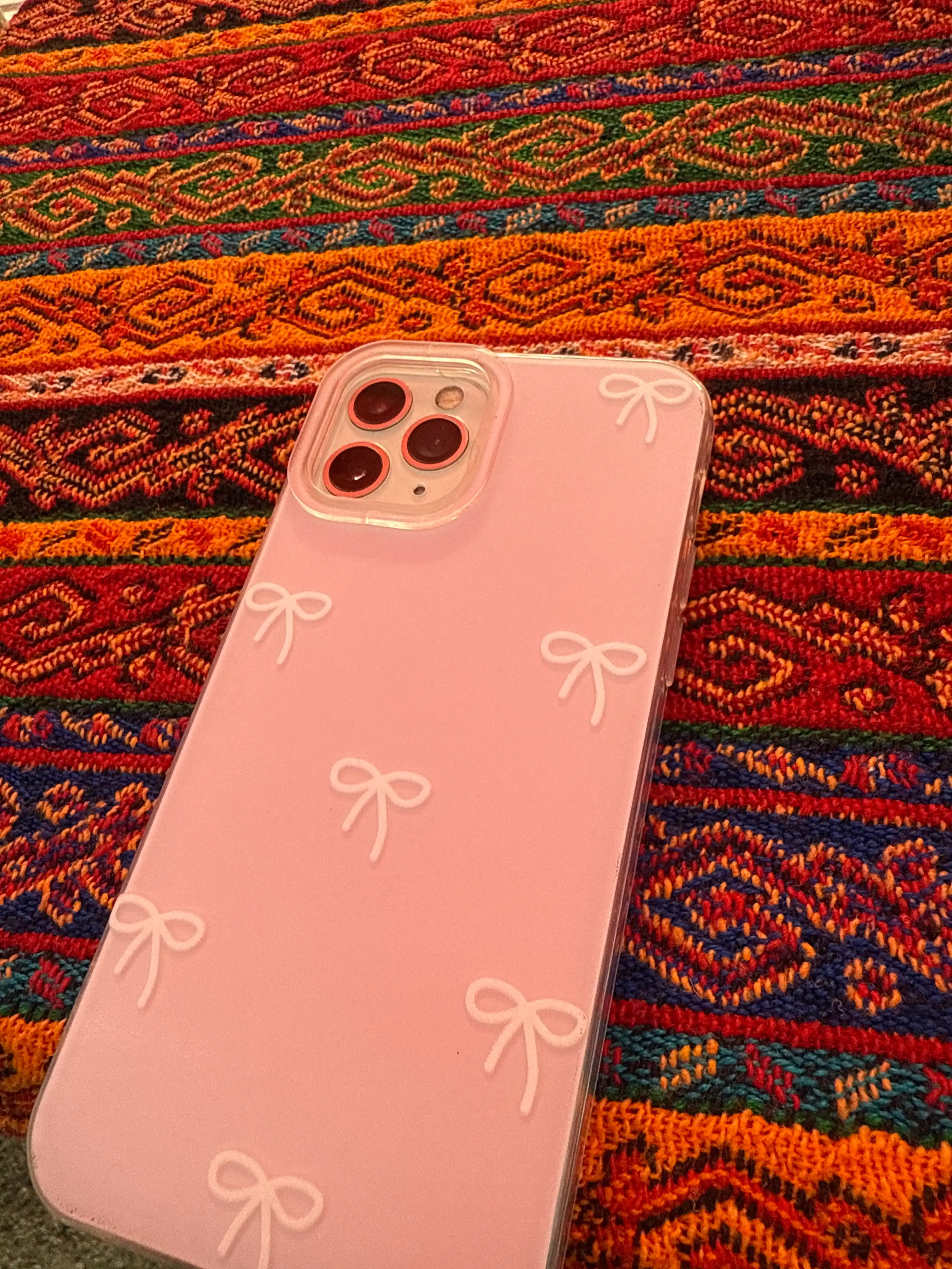 IPhone 11 Pro, 12 Pro, 13 Pro, 14 Pro, 15 Pro, 16 Pro, 17 Pro, Pro Max uchun g'ilof