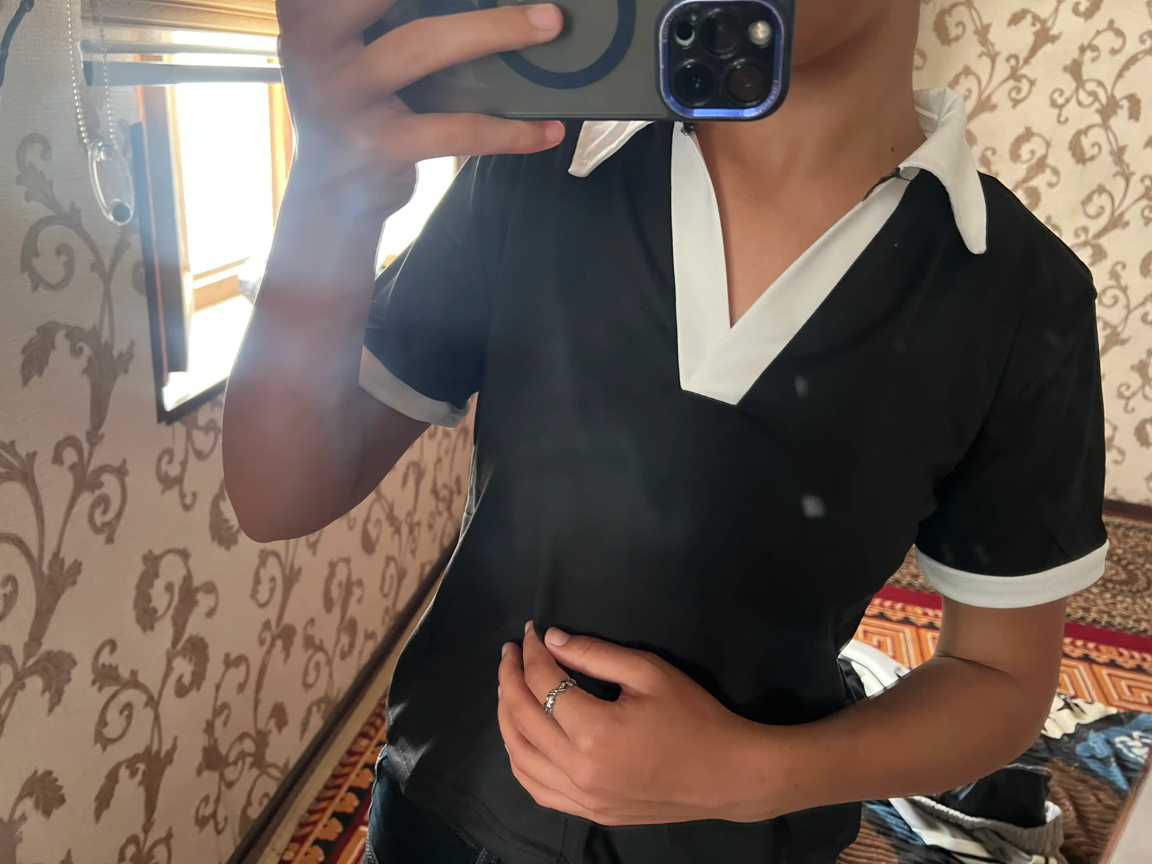 Ayollar uchun keng futbolka polo