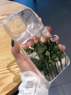 Розовый