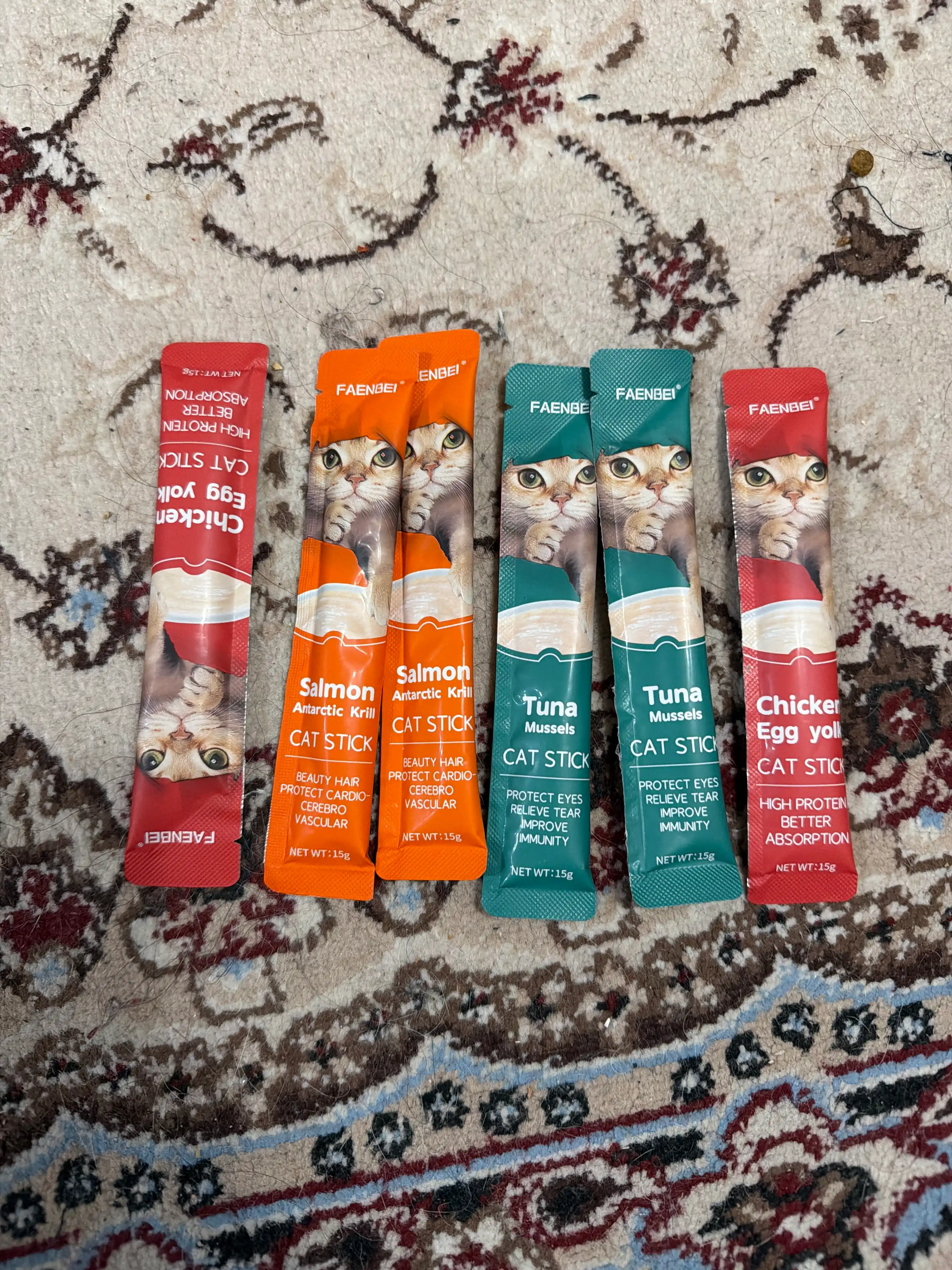 Лакомство для кошек FAENBEI с витаминами, пюре ассорти три вкуса, 10, 30 или 60 шт