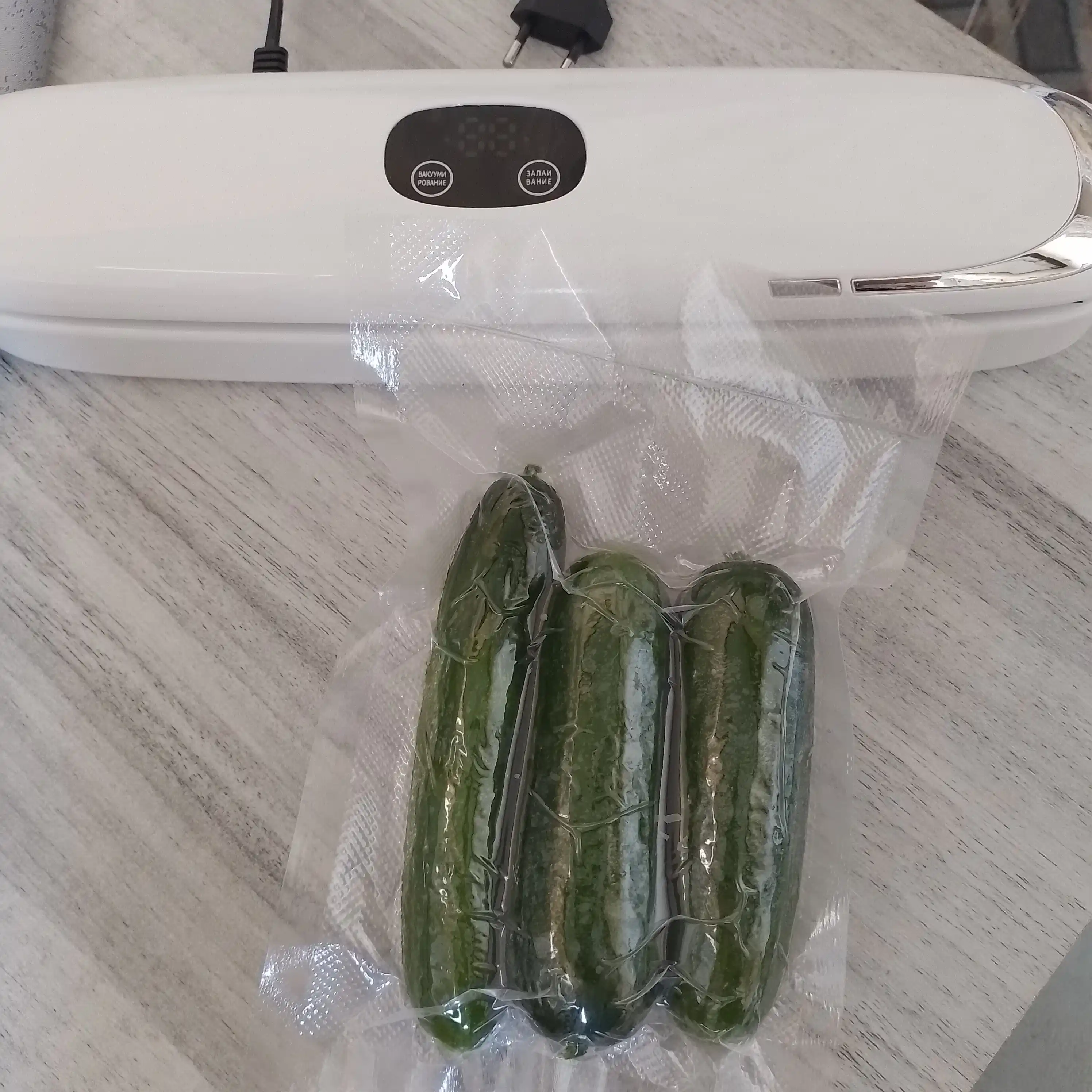 Вакууматор для продуктов с пакетами, запайка, 90Вт, 10 пакетов