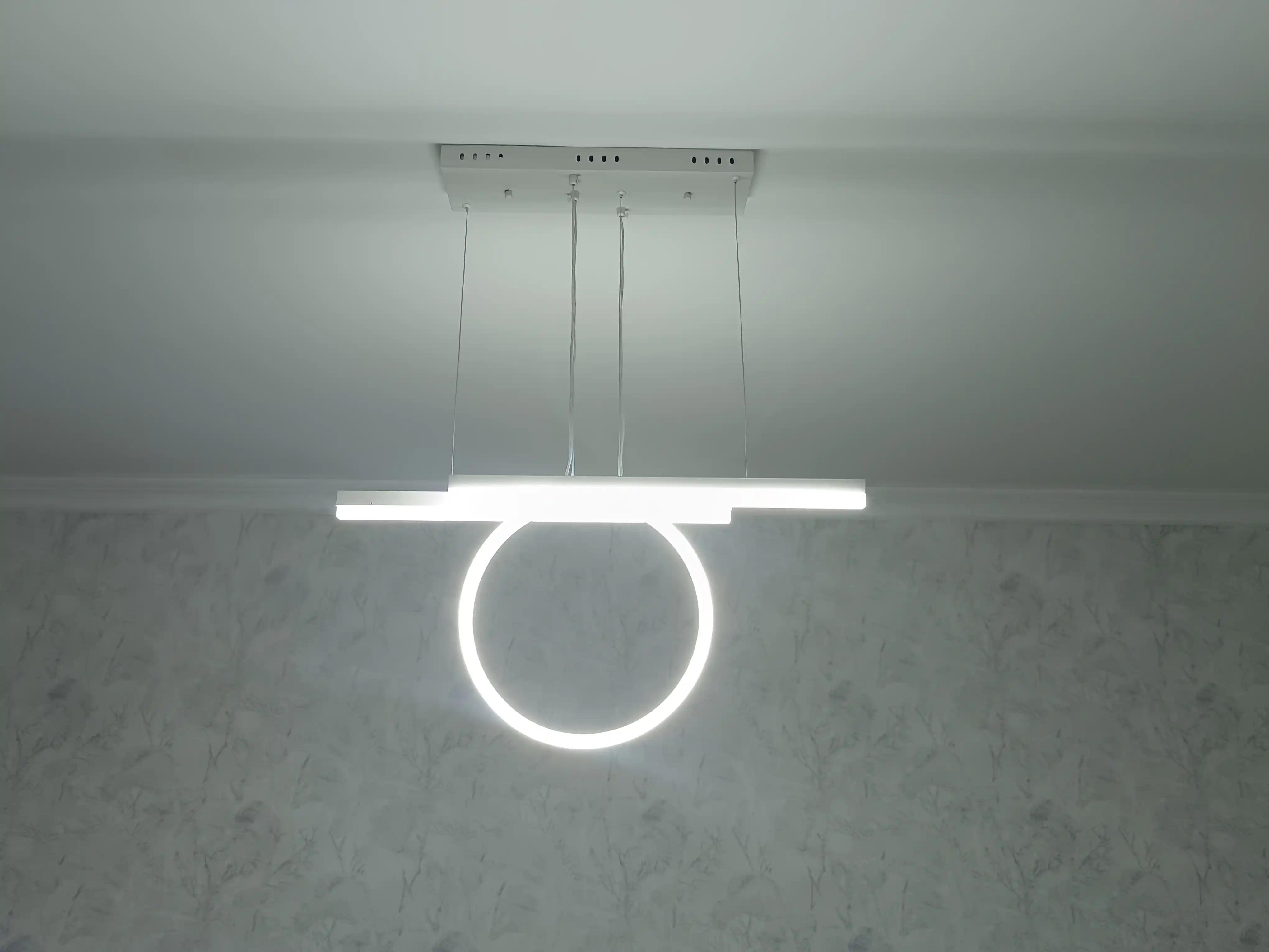 Yorug‘lik diodli qandil, LED, 3 rejimli, balandlikni sozlash va kafolatli 15 m2 gacha