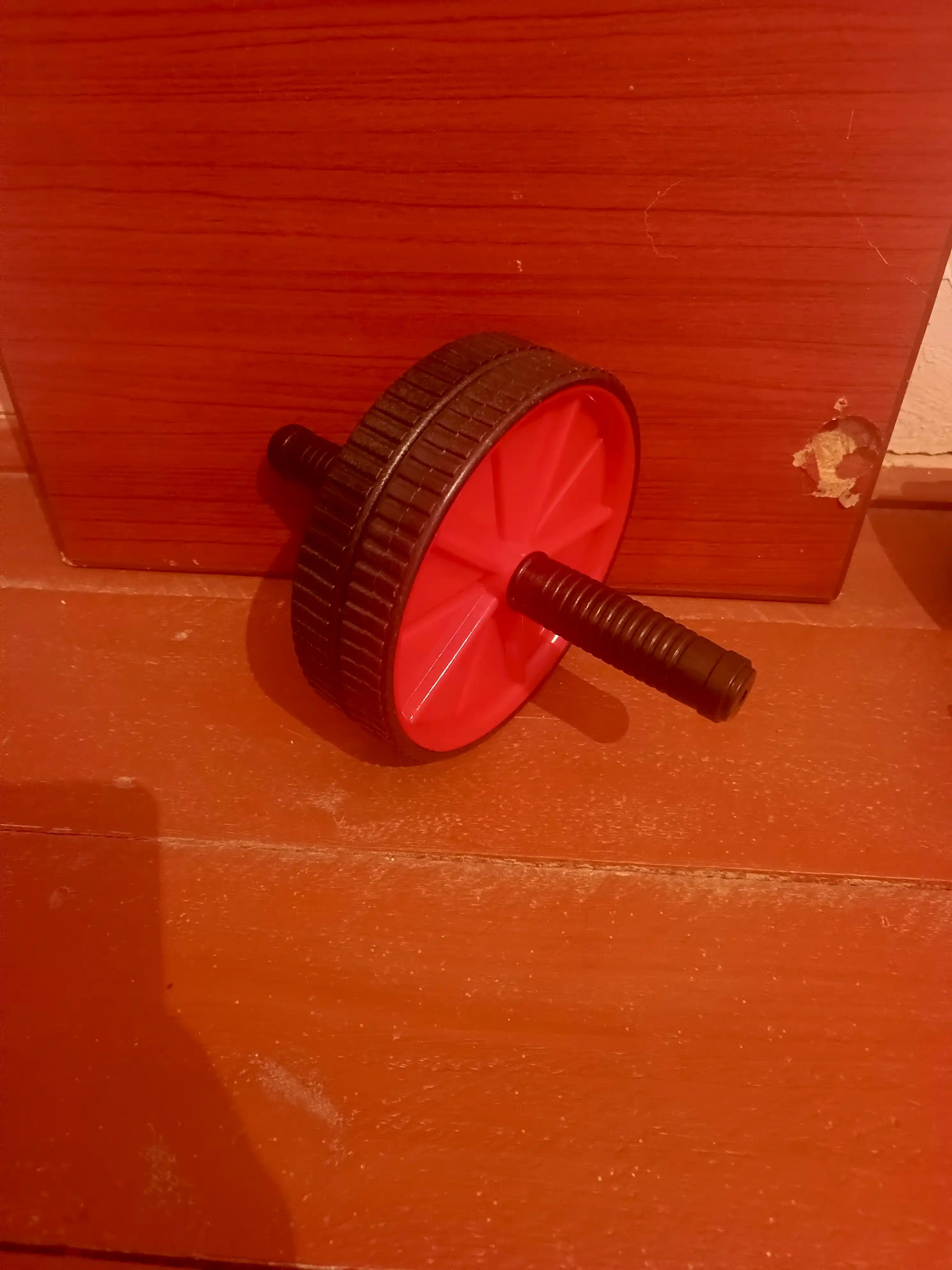 Samarali mashg‘ulotlar uchun fitnes roligi, press va bel trenajyori