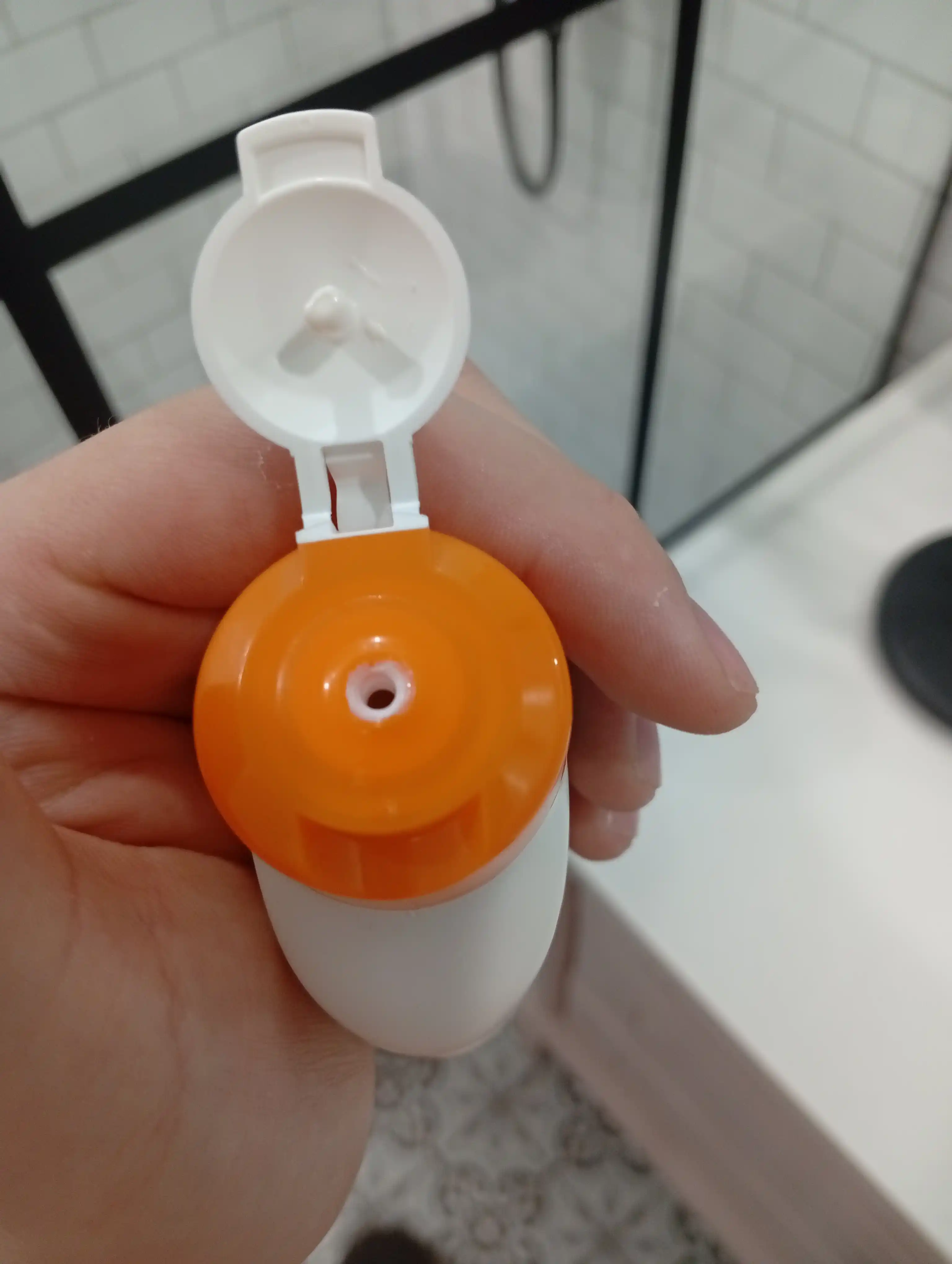Солнцезащитное молочко Garnier Ambre Solaire, классическое, 200 мл