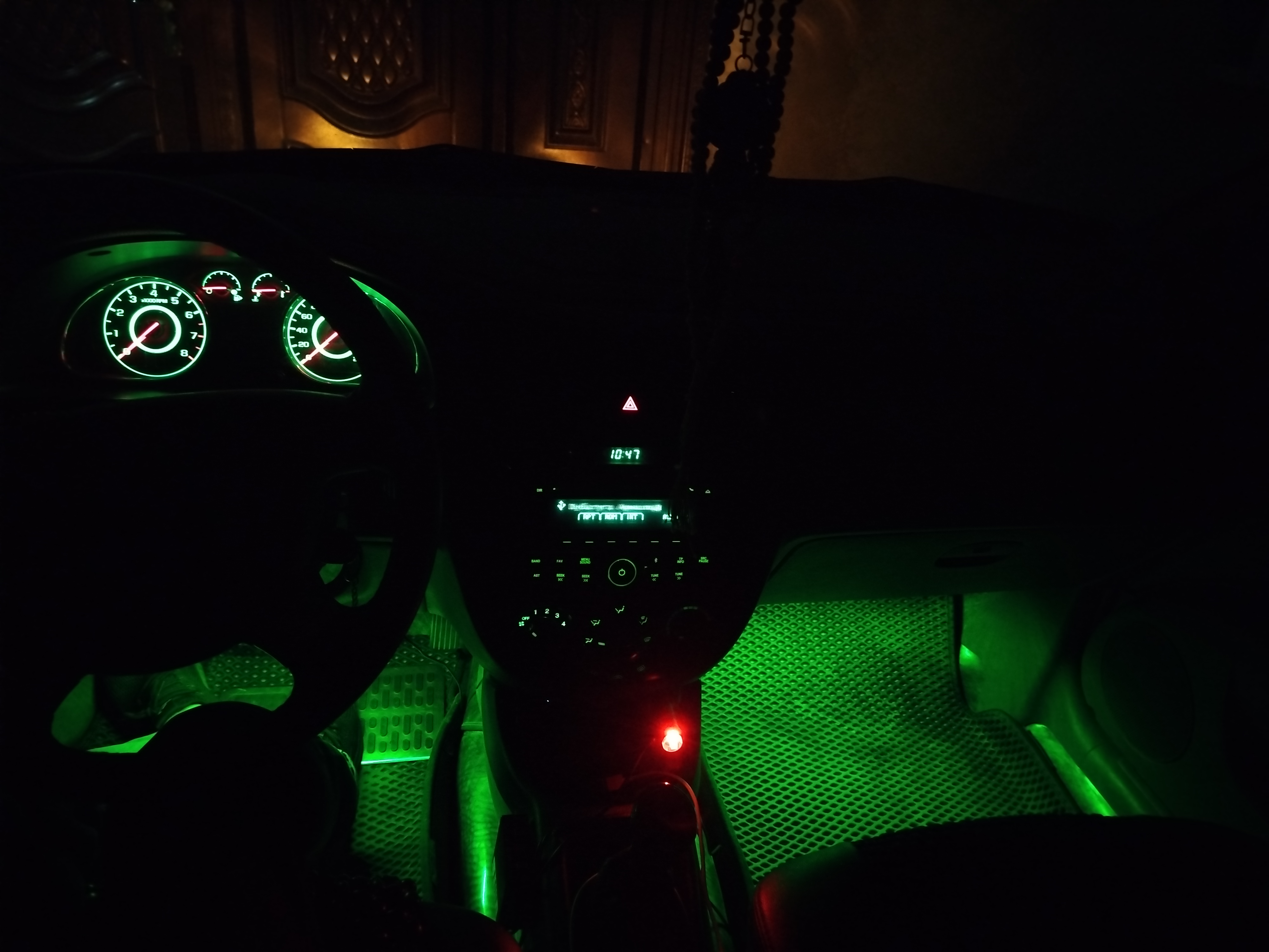 Avtomobil chiroqlari uchun LED lenta