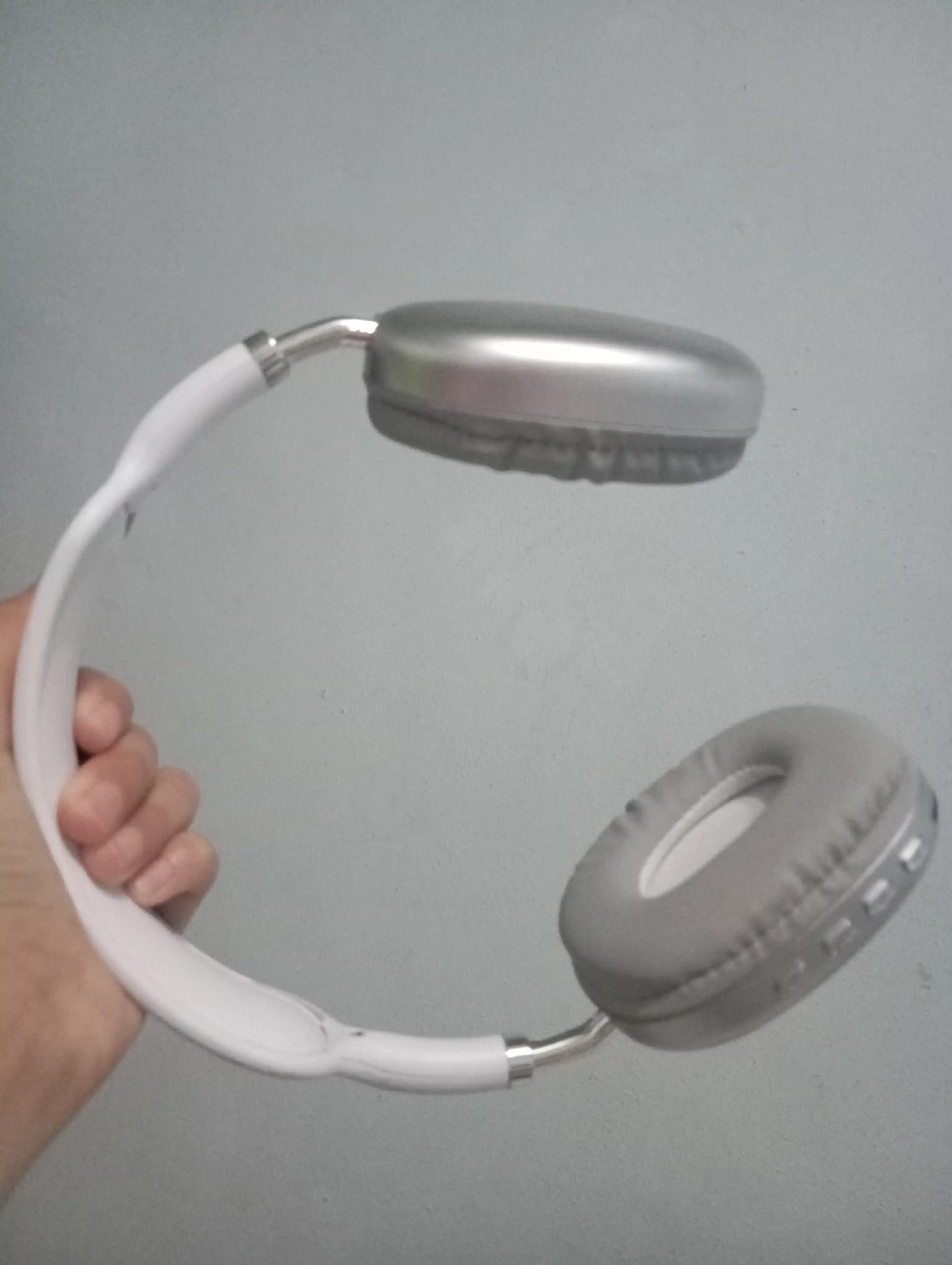 Simsiz Bluetooth quloqchinlar P9, mikrofonli, to'liq o'lchamli