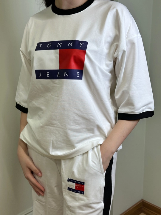 Tommy Jeans uslubidagiAyollar sport kostyumi, oversize, zamonaviy, qulay o‘lchamlari 44-50