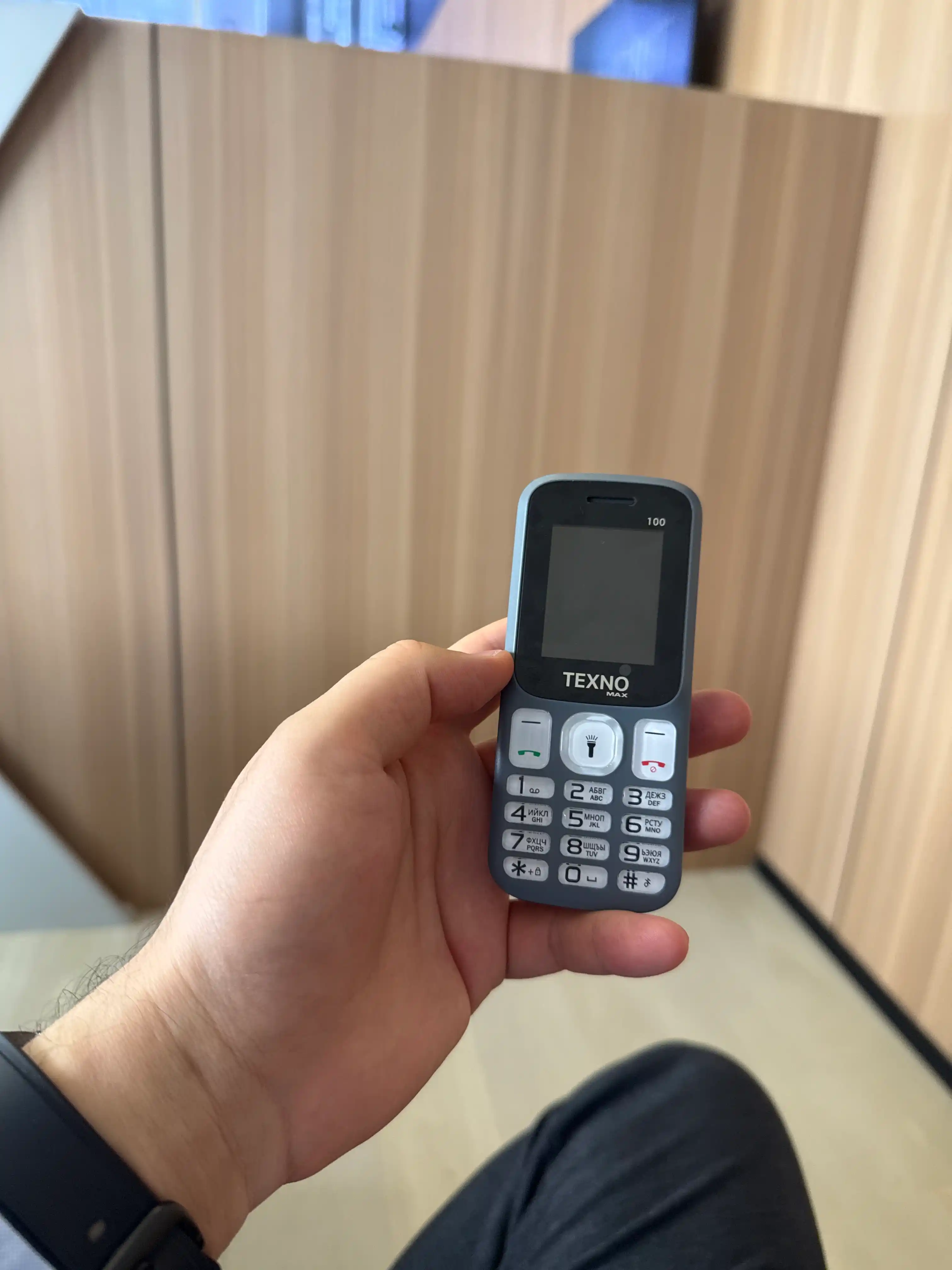 Knopkali Telefon Texnomax 100 Protsessor SPD 6533, 2 sim karta, FM radio, MP3, Ovoz yozish