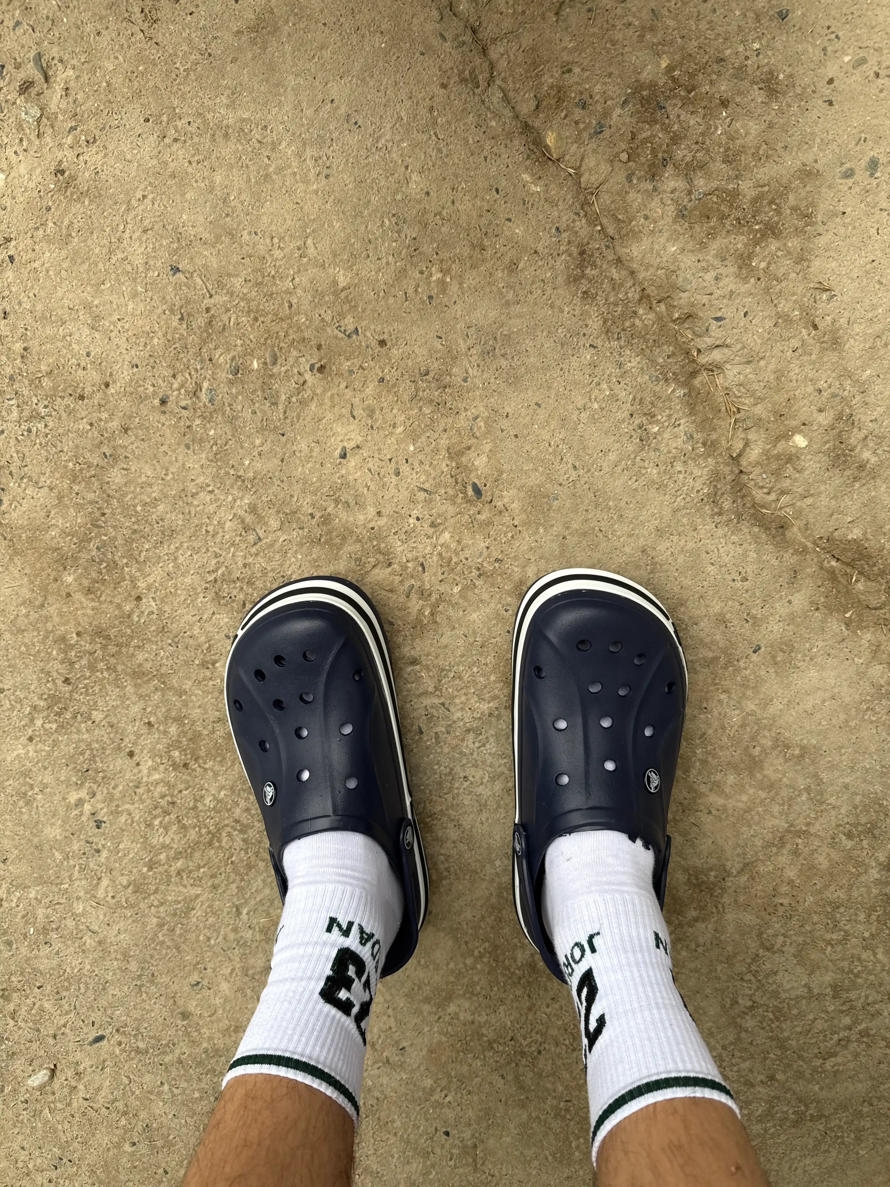 Crocs, qulay, erkaklar va ayollar uchun yozgi shippaklar