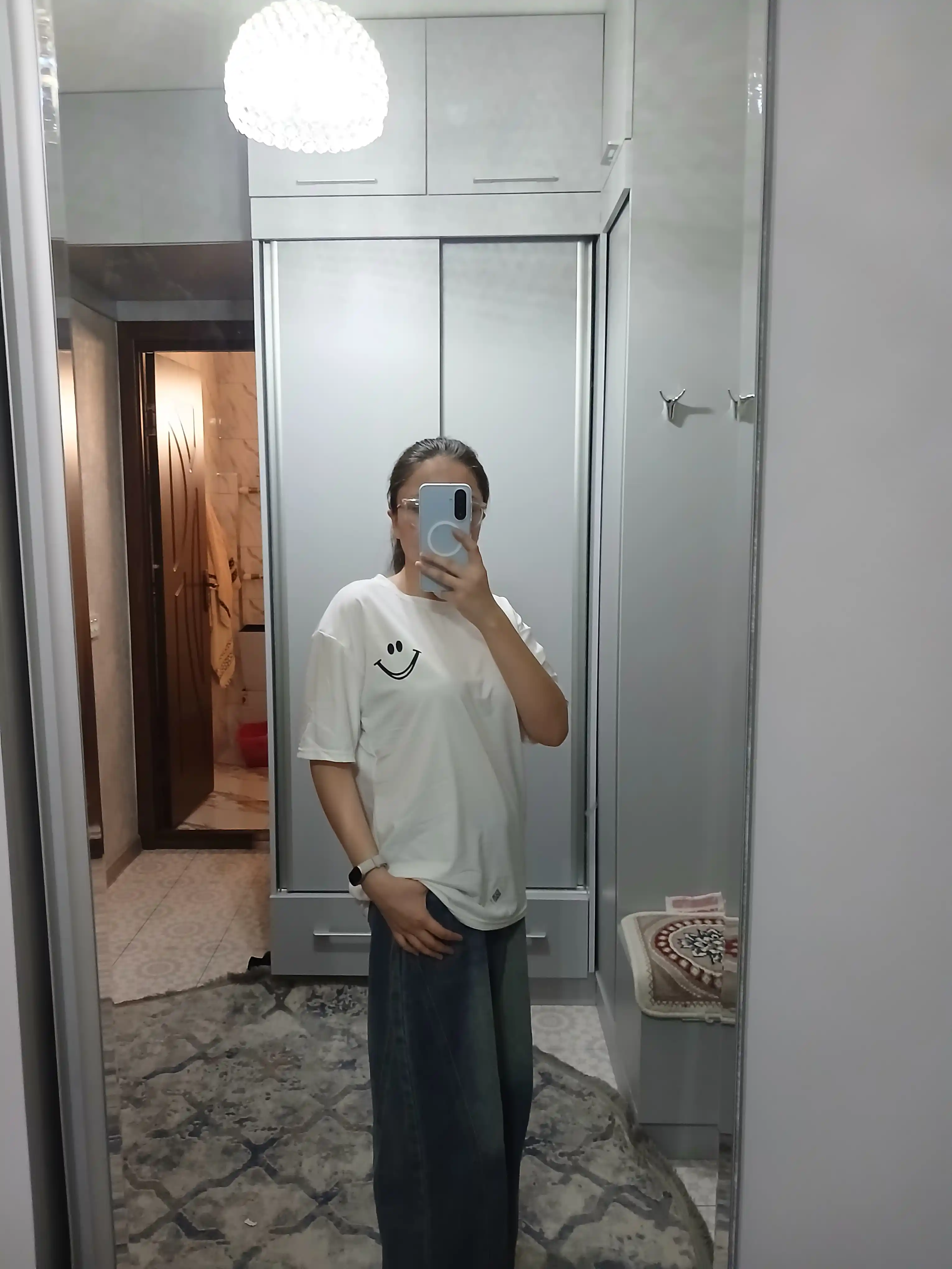 Футболка оверсайз, унисекс, белая и черная, oversize, с принтом смайлик, базовая футболка