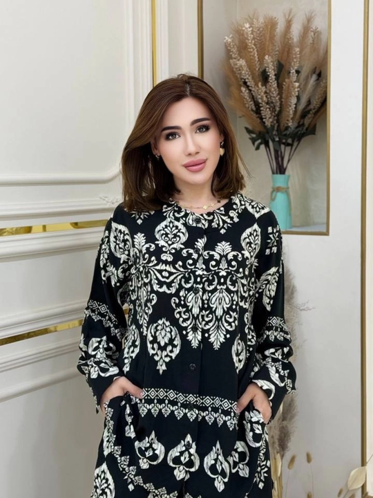 Двойка женская, с национальным узором, современная и удобная модель одежды