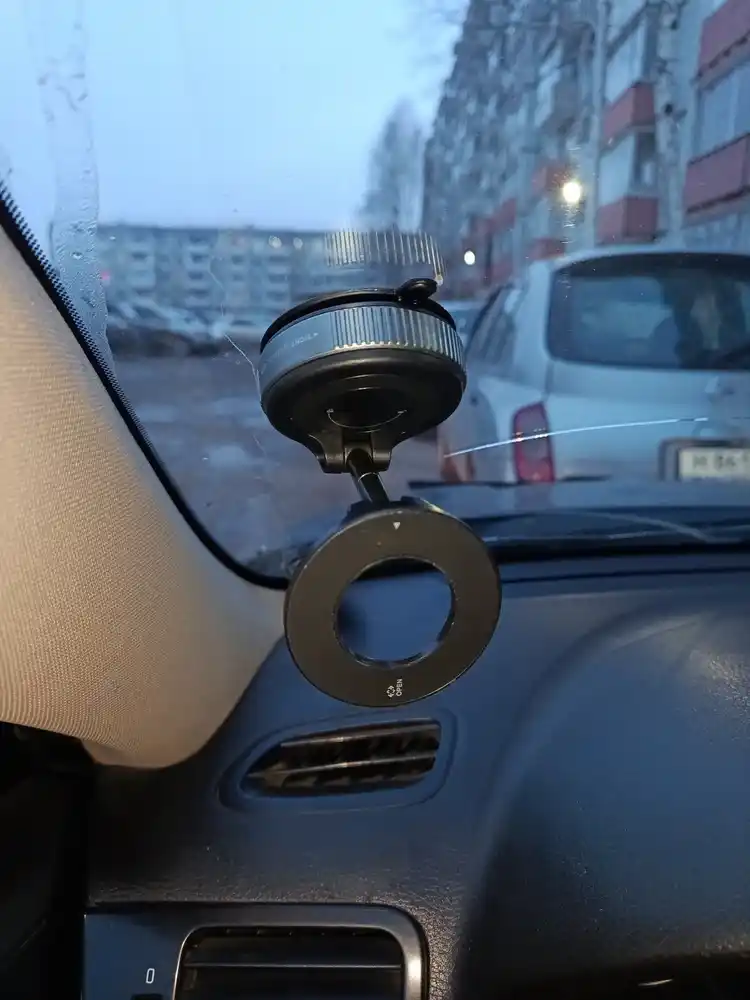 Держатель для телефона в машину, магнитный держатель, авто аксессуар, 360°