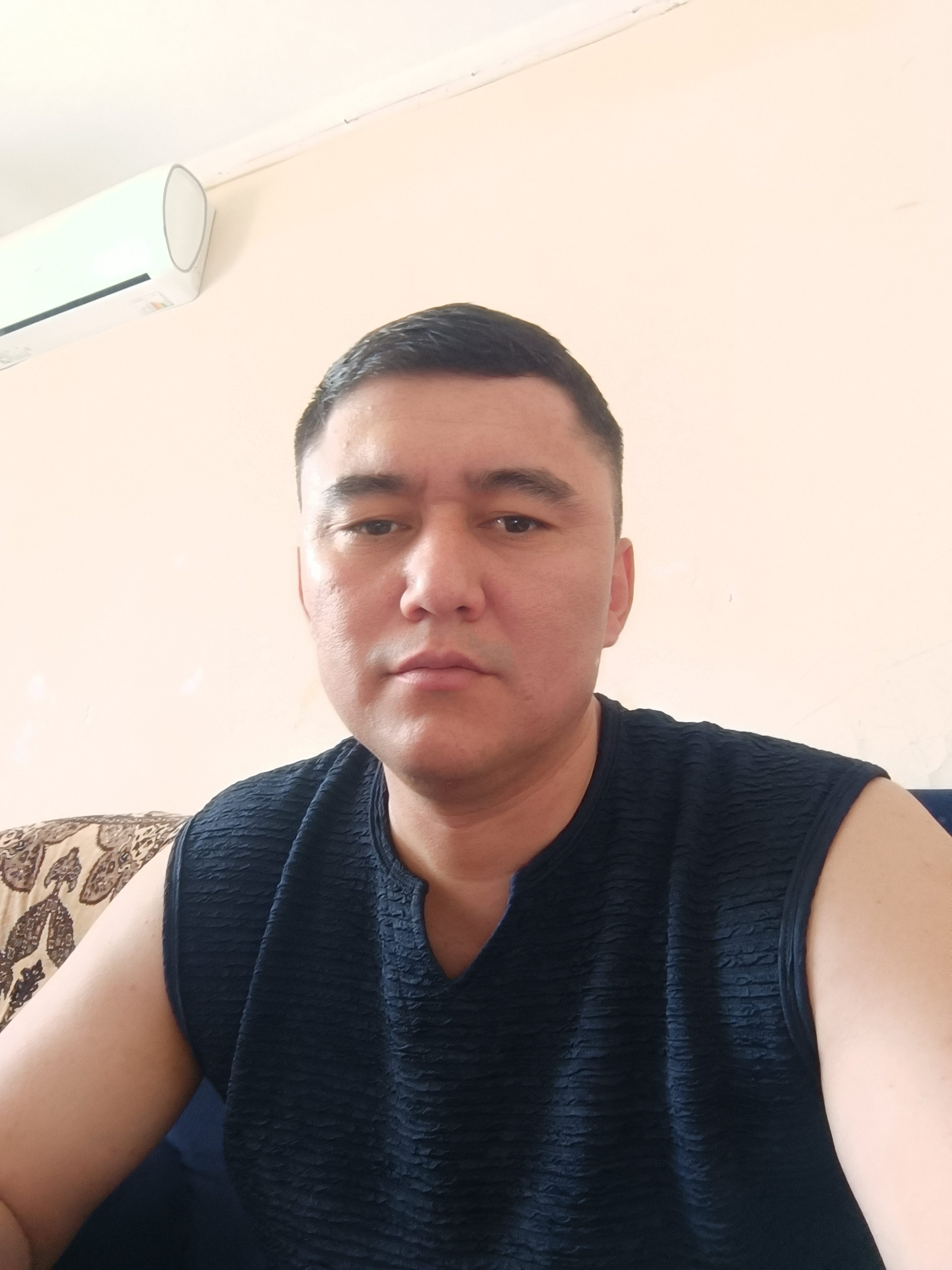 Erkaklar uchun sport maykasi, paxtadan — qora, sport, fitnes va mashg‘ulotlar uchun mayka