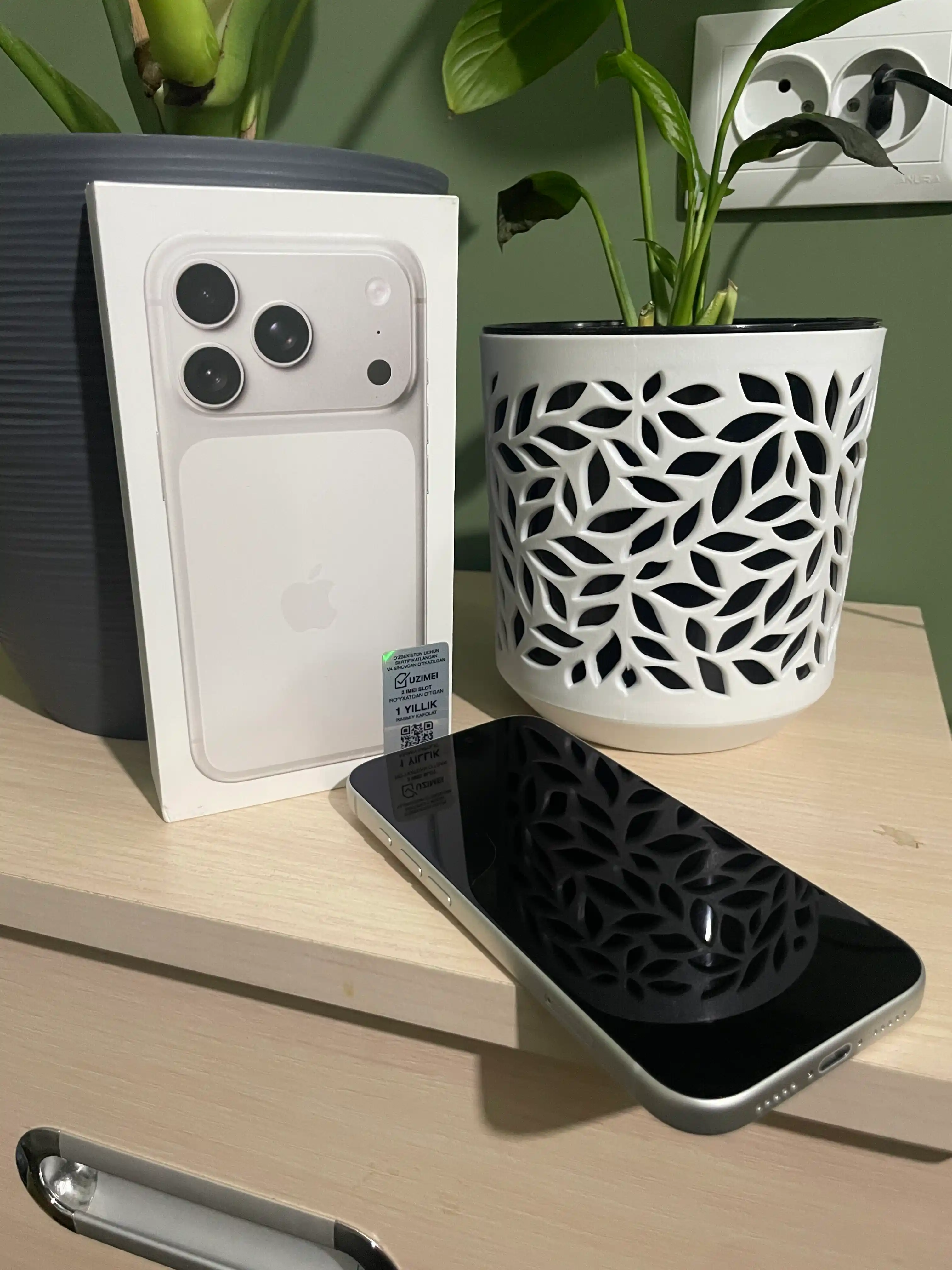 Смартфон Apple iPhone 17 Pro
