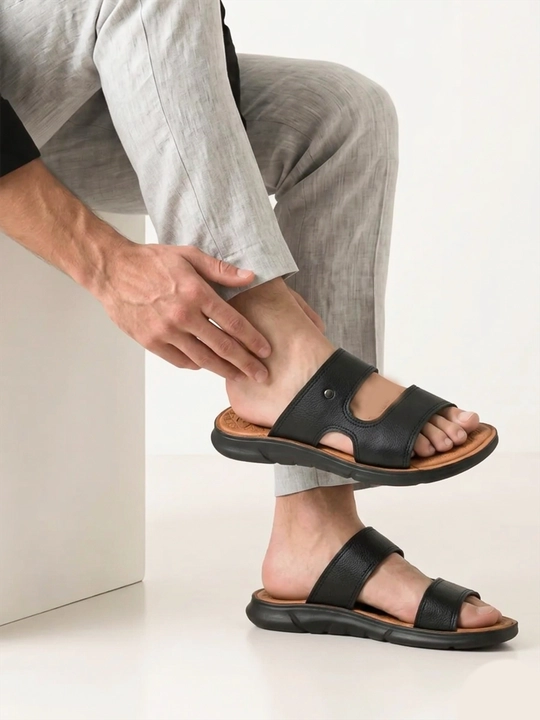 Erkaklarning yozgi shippaklari - qulay va zamonaviy, eko charm, o‘lchamlari 39-44