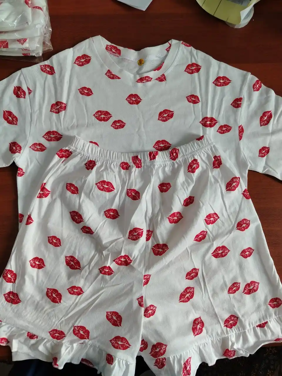 Ayollar va qizlar uchun pijama, shortik, futbolka, pijama yozgi