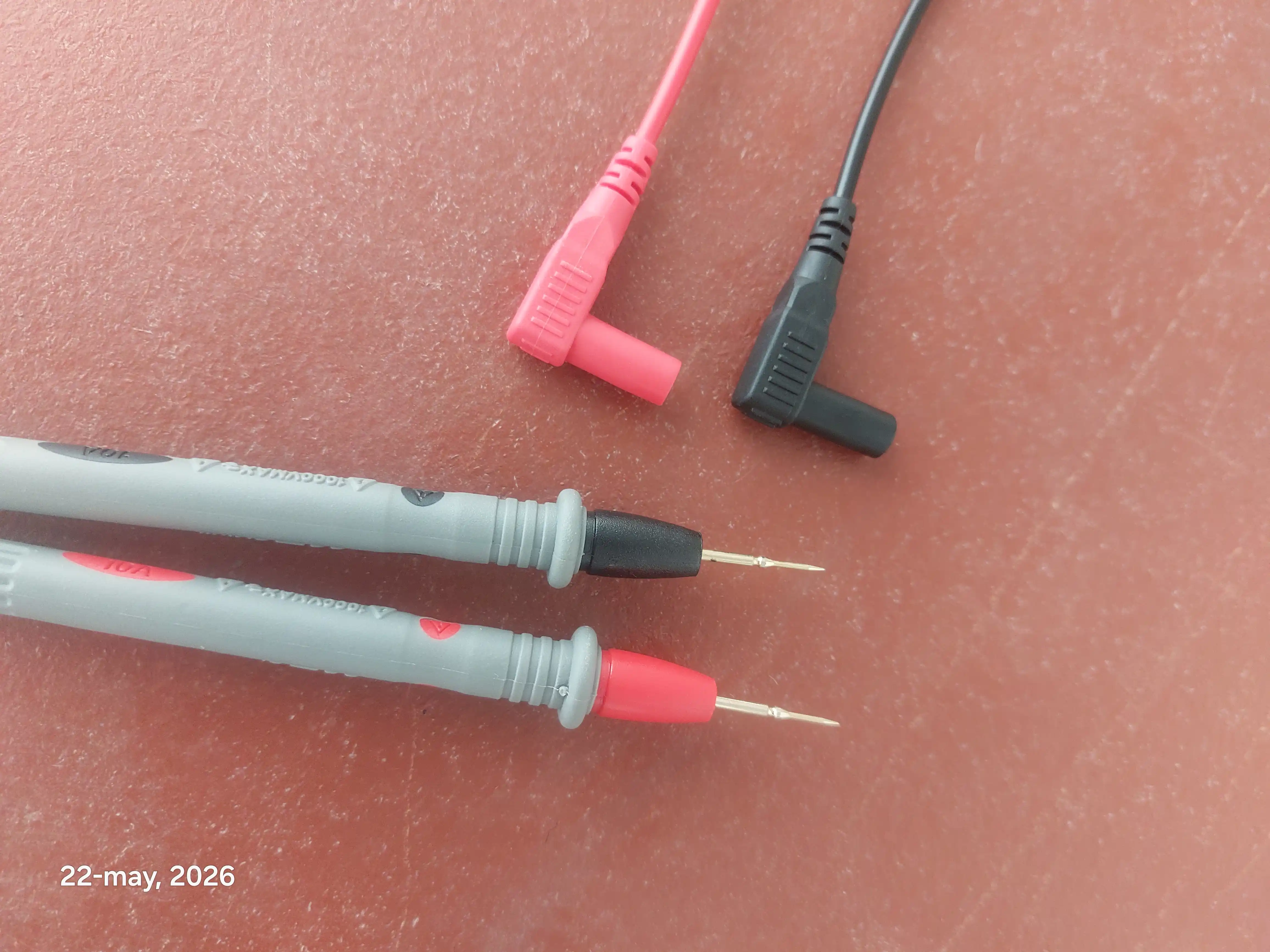 Щупы для мультиметра 10A/1000V – силикон, игольчатые наконечники, защитные колпачки