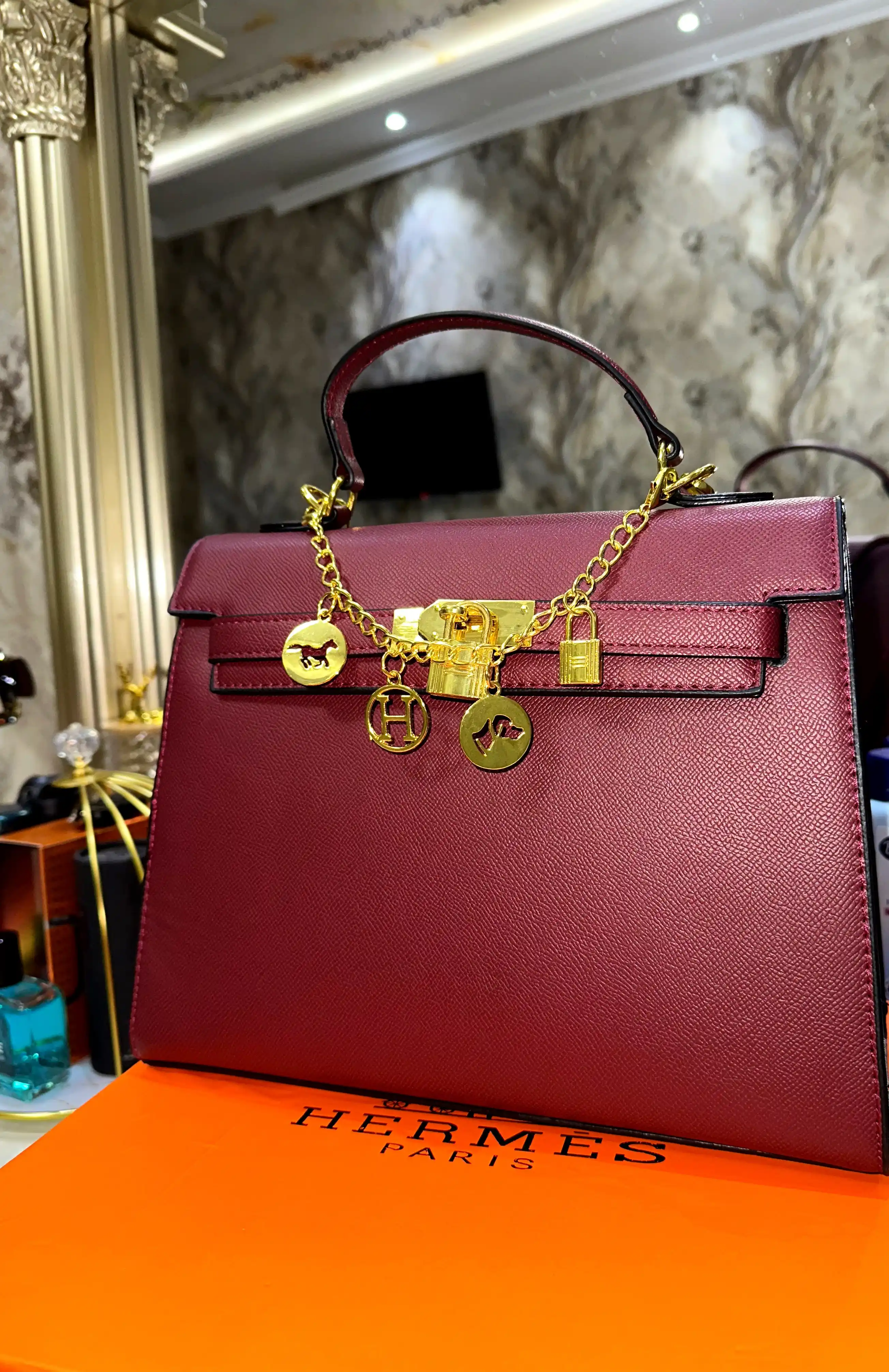 Женская сумка в стиле Hermes, подходящая для повседневного использования