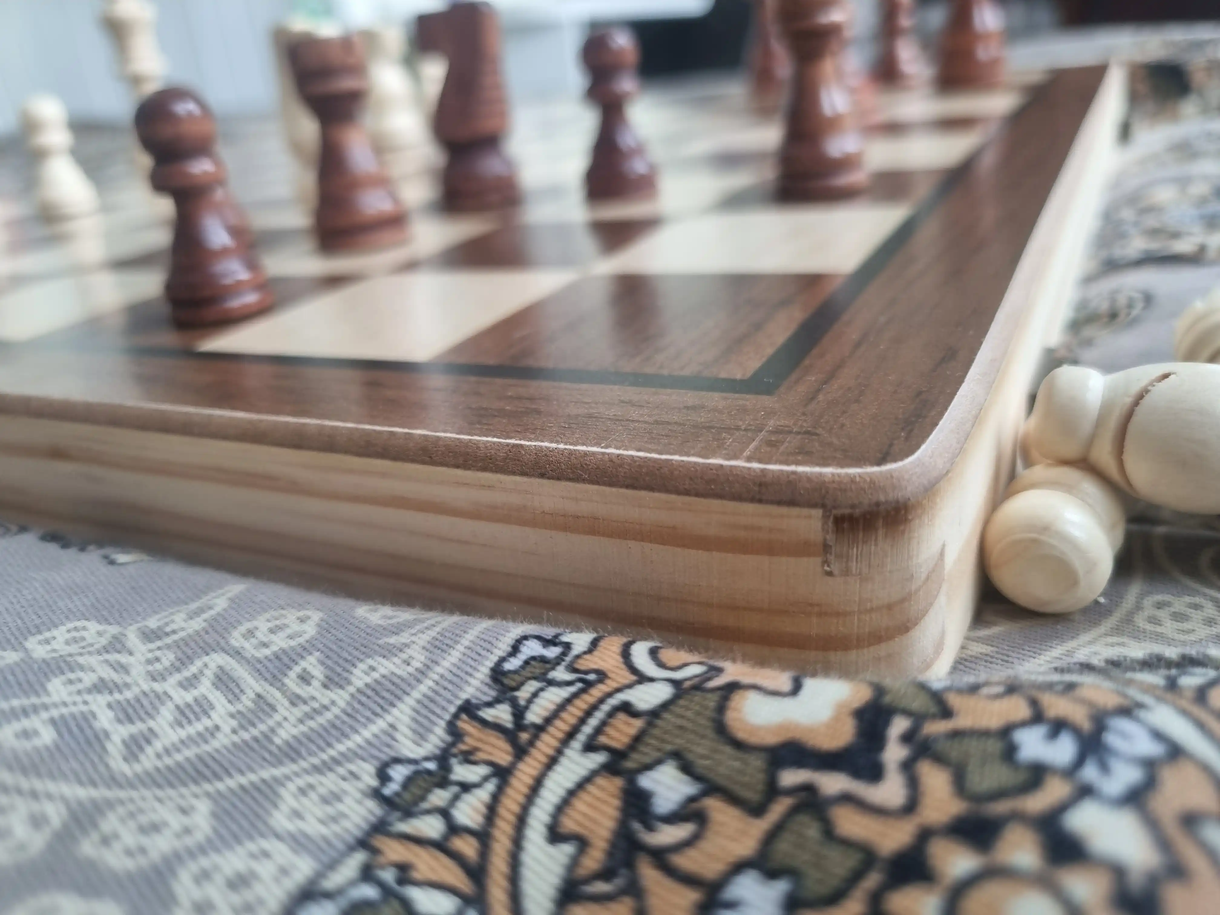 Yog'och shaxmat, shashka va nardalar 3 vs 1 da, va Garri Potter shaxmati