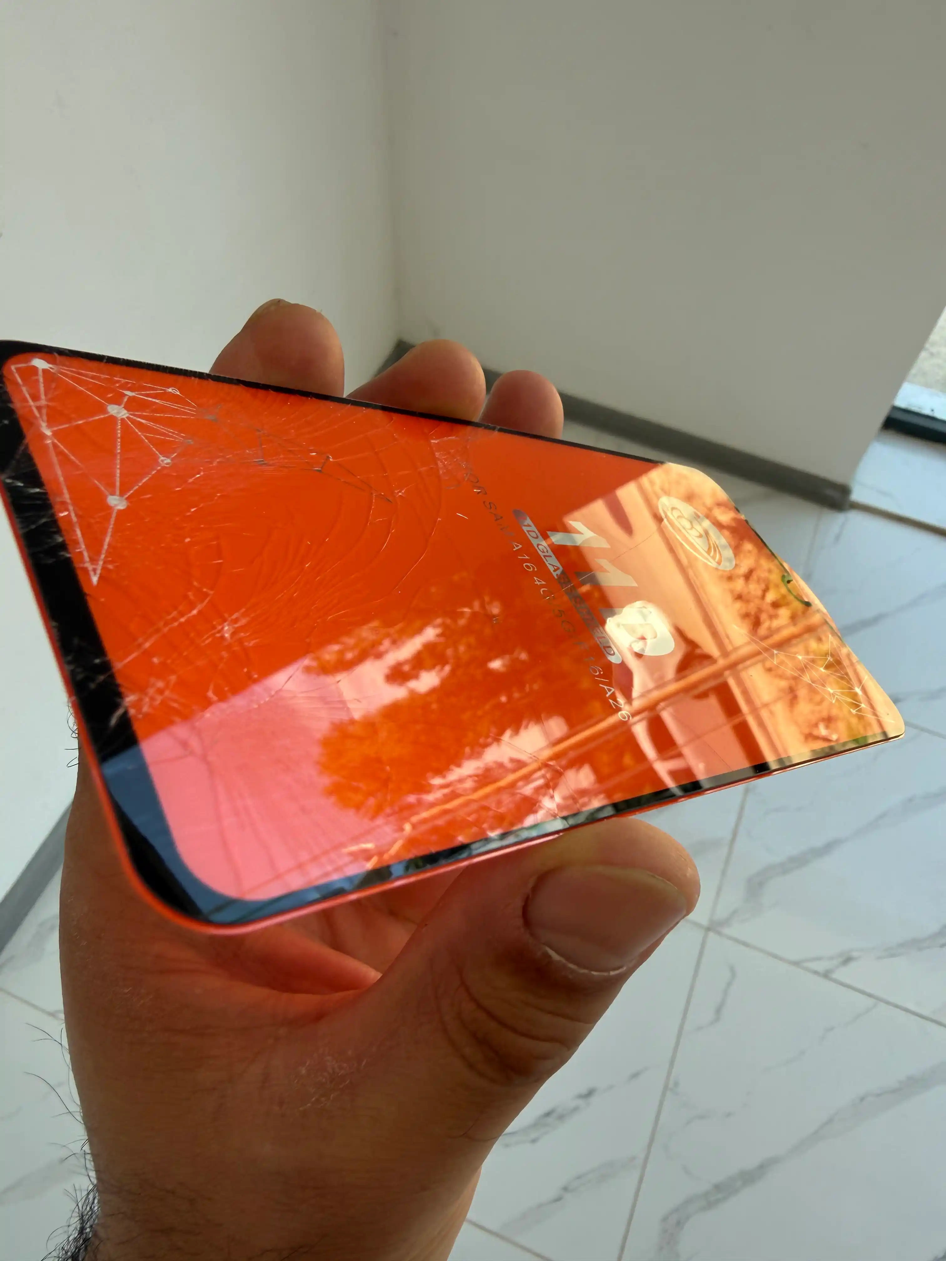 Himoya oynasi Samsung uchun