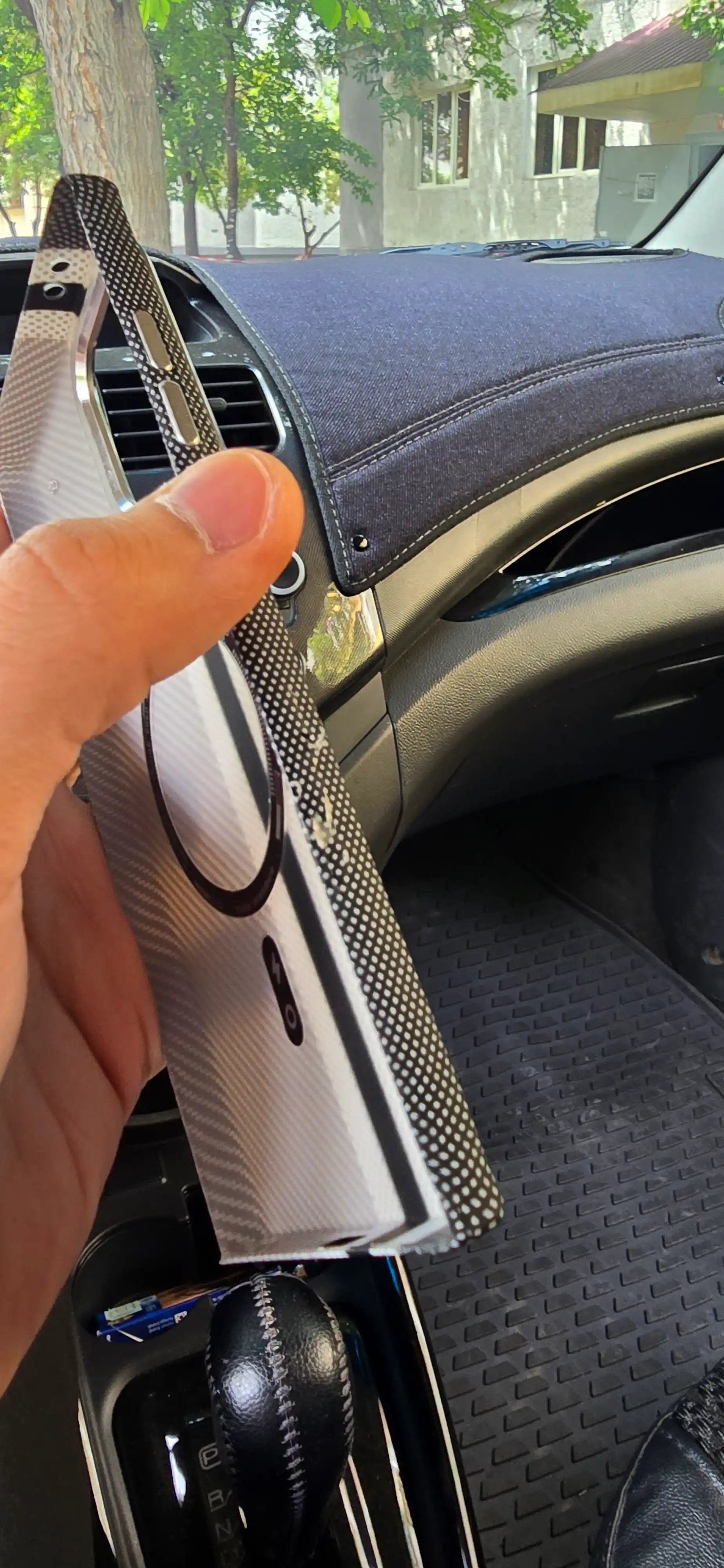 Чехол Карбон для Samsung Galaxy S22 , S23 Ultra, S24 Ultra, S25 Ultra, S26 Ultra с Magsafe