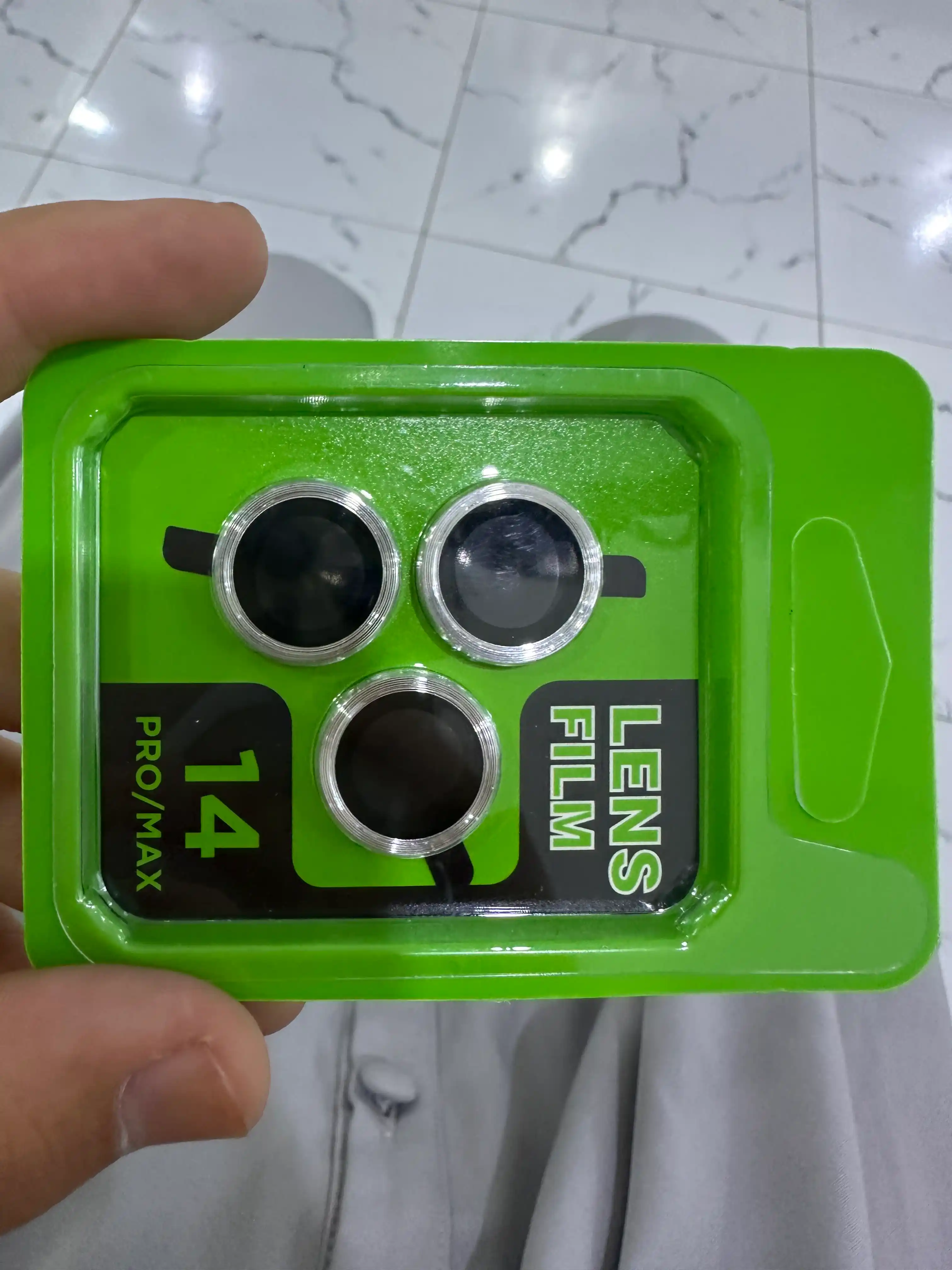 Защитное стекло на камеру Apple iPhone 11, 12, 13, 14, 15, 16, 17  Pro / Pro Max