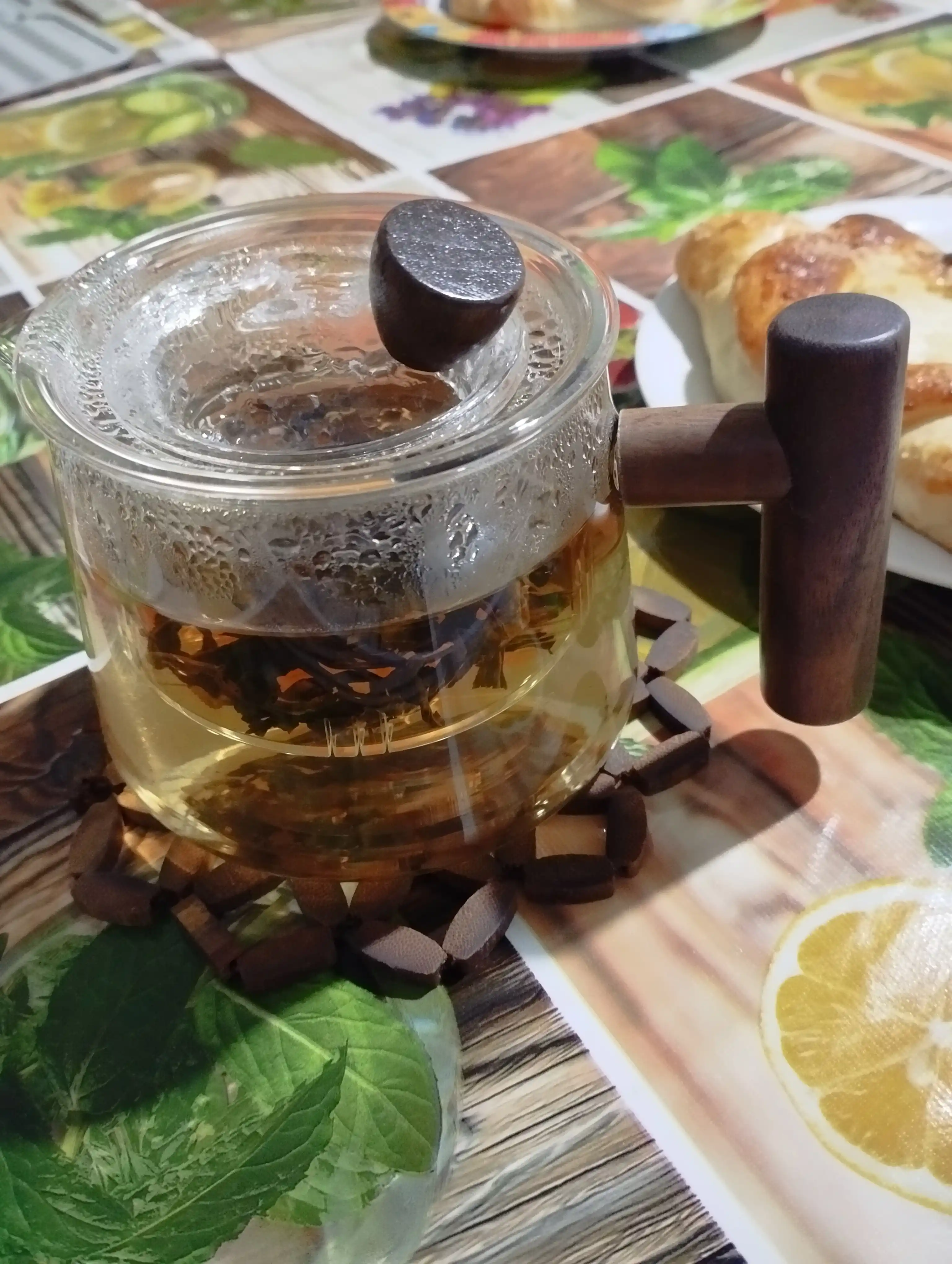 Стеклянный чайник