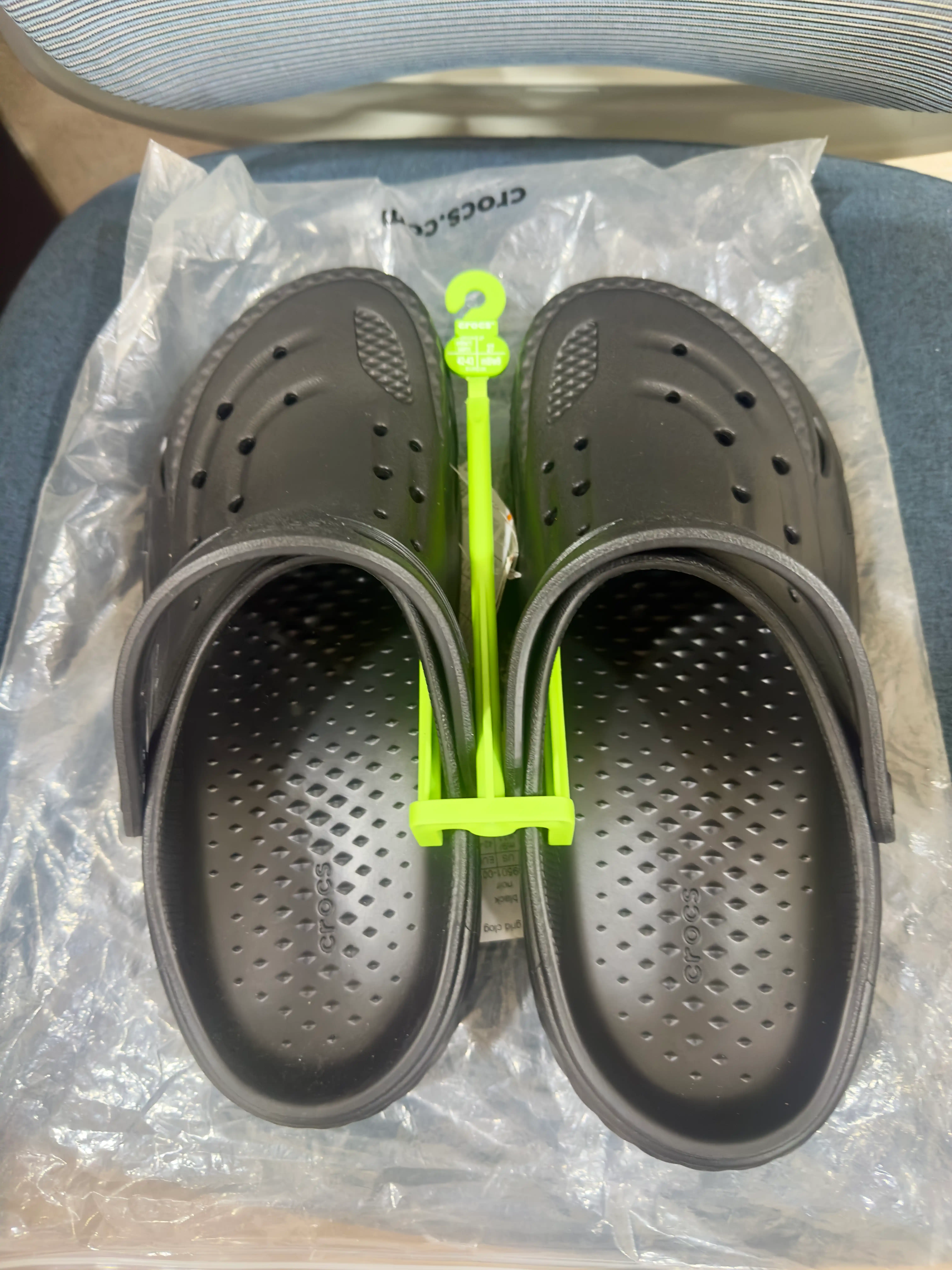 Клоги CROCS Off Grid Clog 209501, для женщин и мужчин