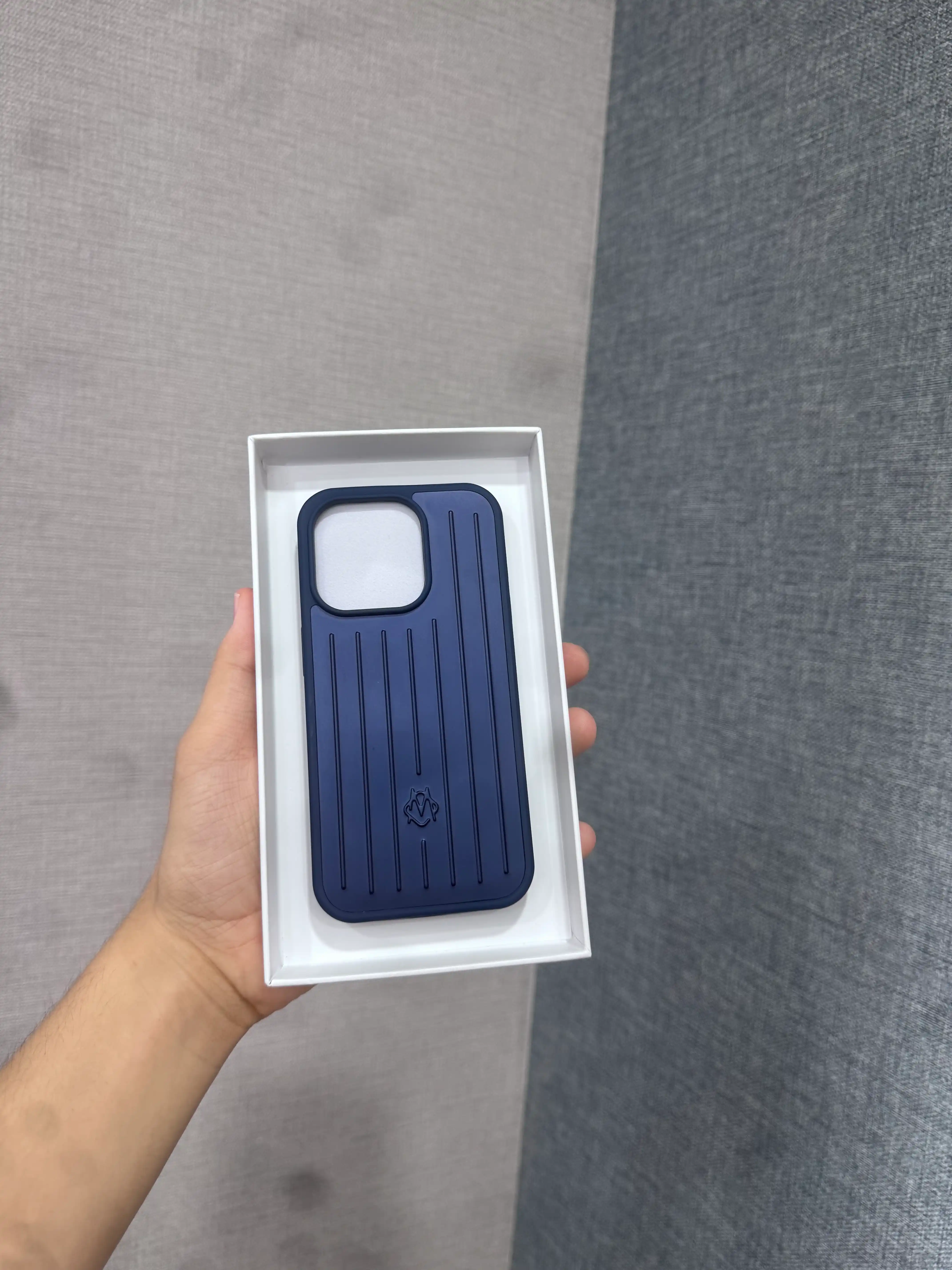 IPhone 16 va iPhone 17 uchun Rimowa telefon g‘ilofi, zarbaga chidamli, himoyalovchi