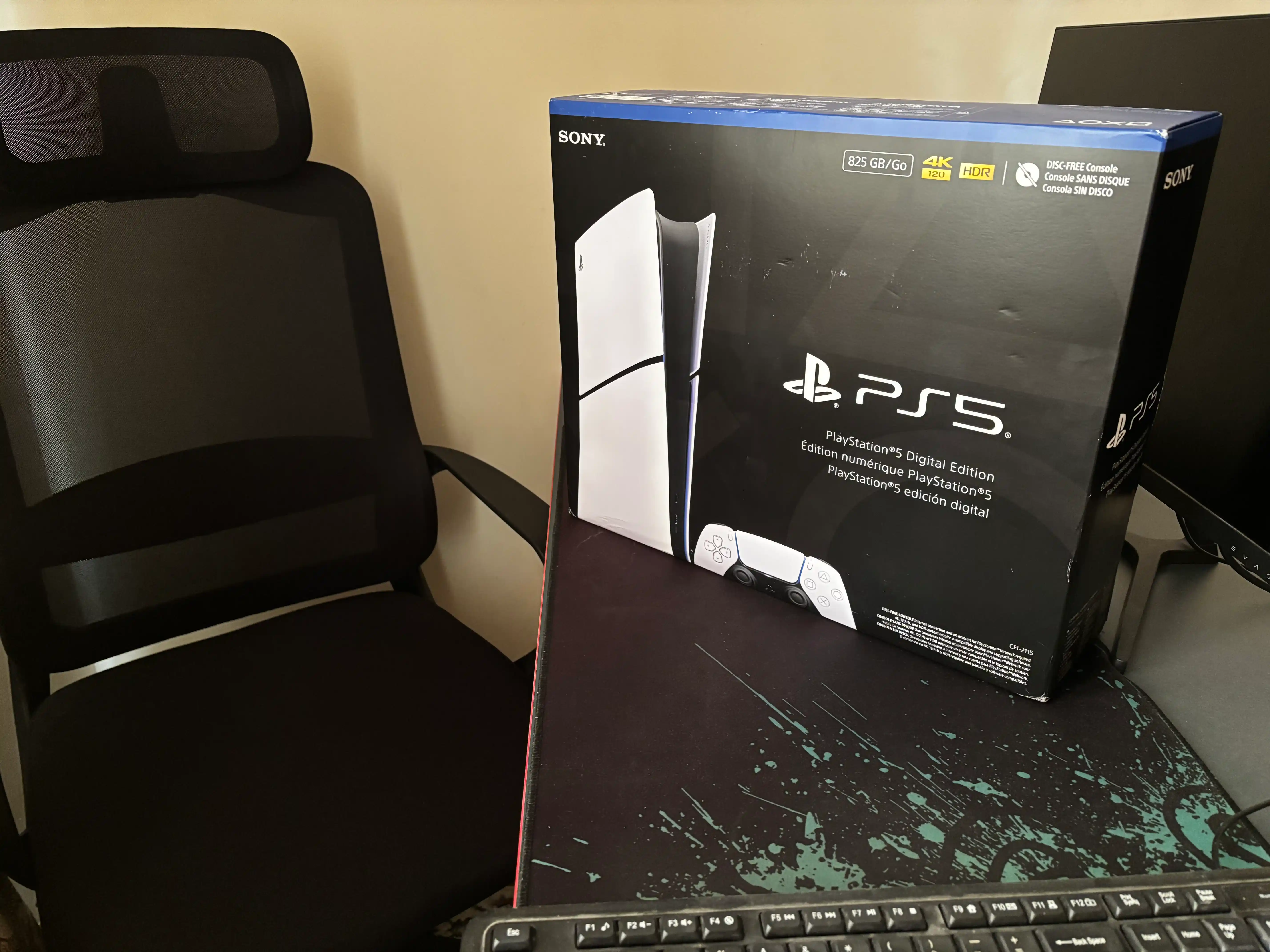 Sony PlayStation 5 Slim 825 GB игровая консоль (PS5 Slim)