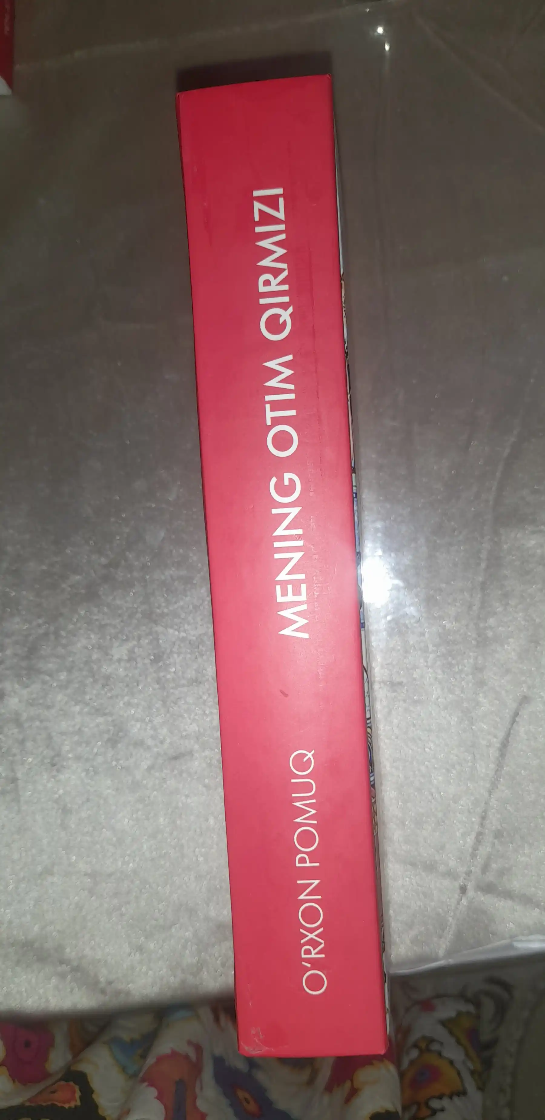 Mening otim Qirmizi — O‘rxon Pamuq