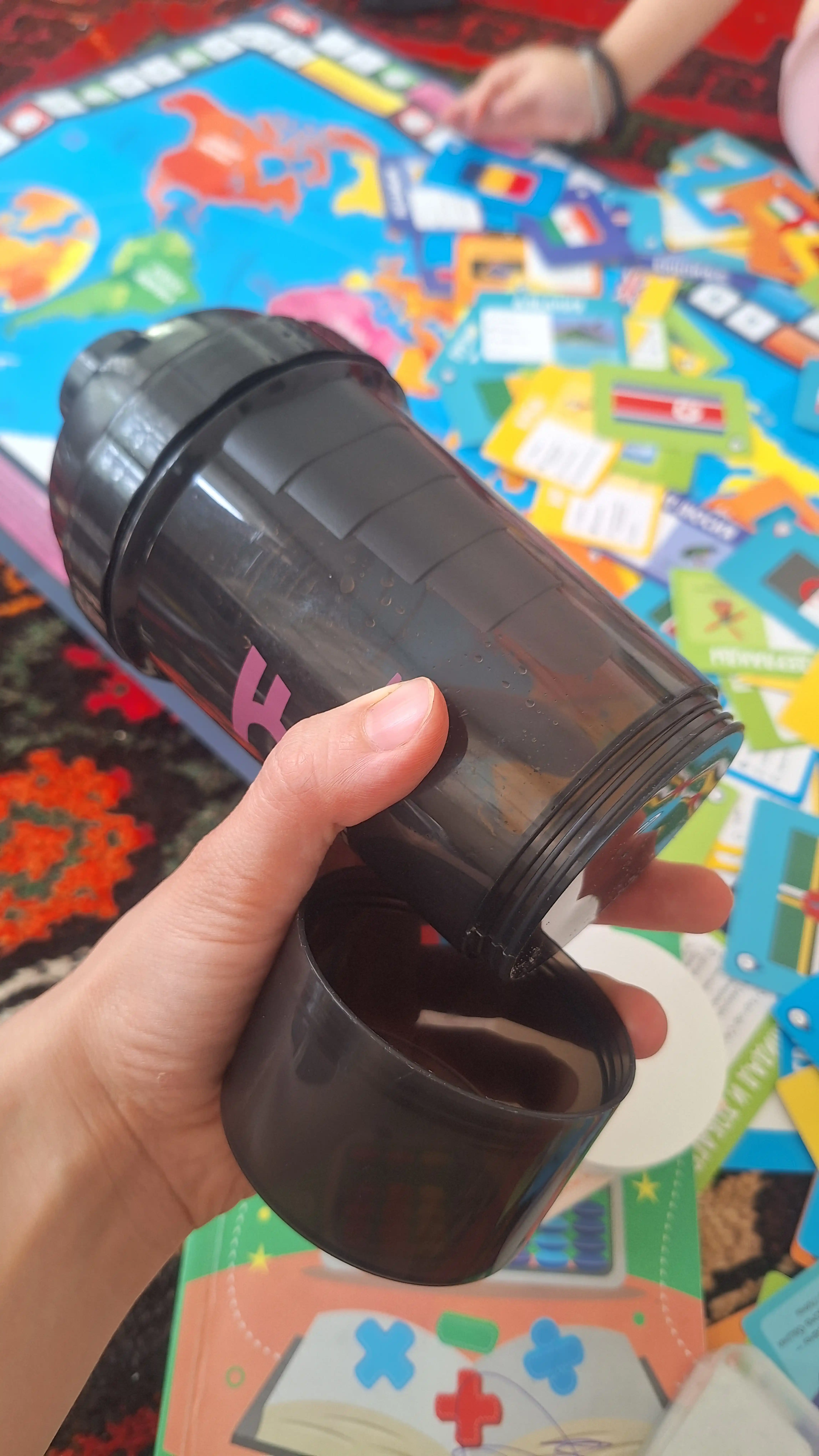 Sheyker, shaker suv shisha, sport idish, geyner, oqsil, protein, 600 ml, uniseks