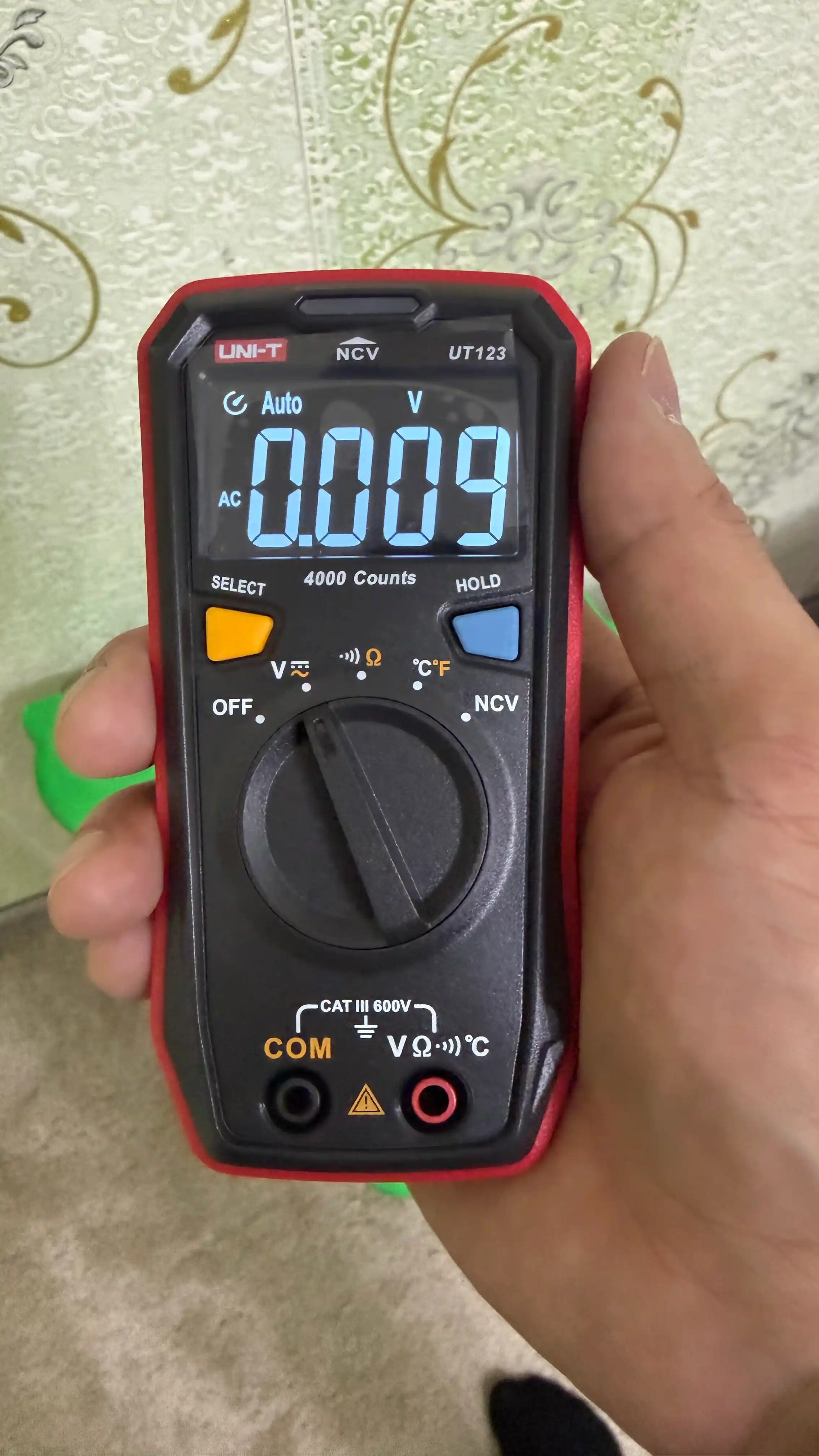 UNI-T UT123 Цифровой мультиметр