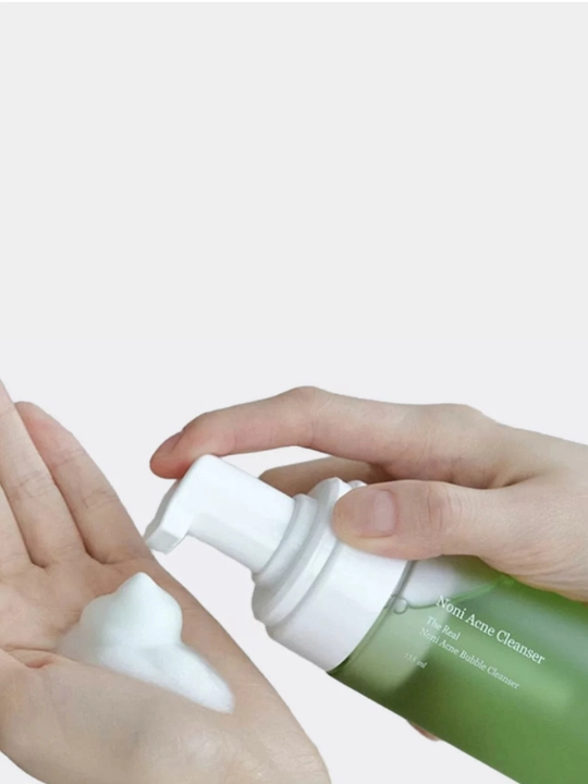 Пузырьковая пенка с нони для борьбы с акне Celimax The Real Noni Acne Bubble Cleanser