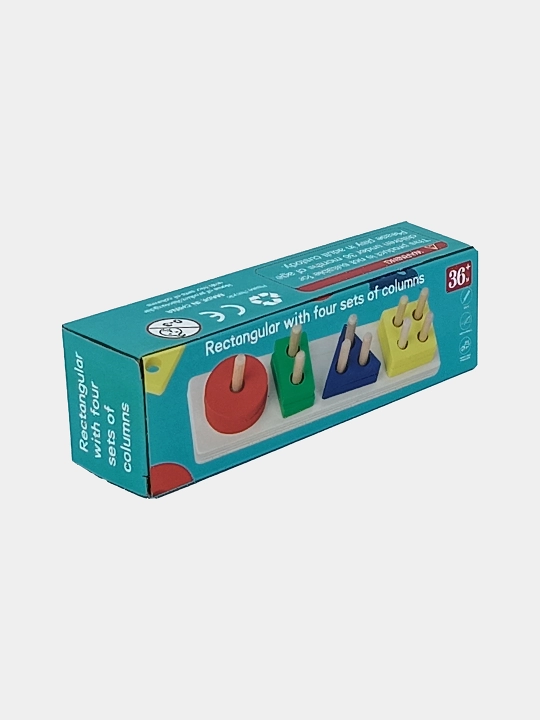 Yog'och sorter-piramidka 4 ta shakl va rangli bloklar bilan