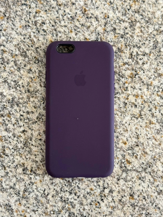 Чехол для iPhone 6 - 