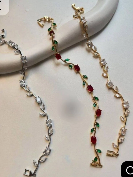 Ayollar uchun nafis bilakuzuk toshli elegant braslet, bayramona taqinchoq