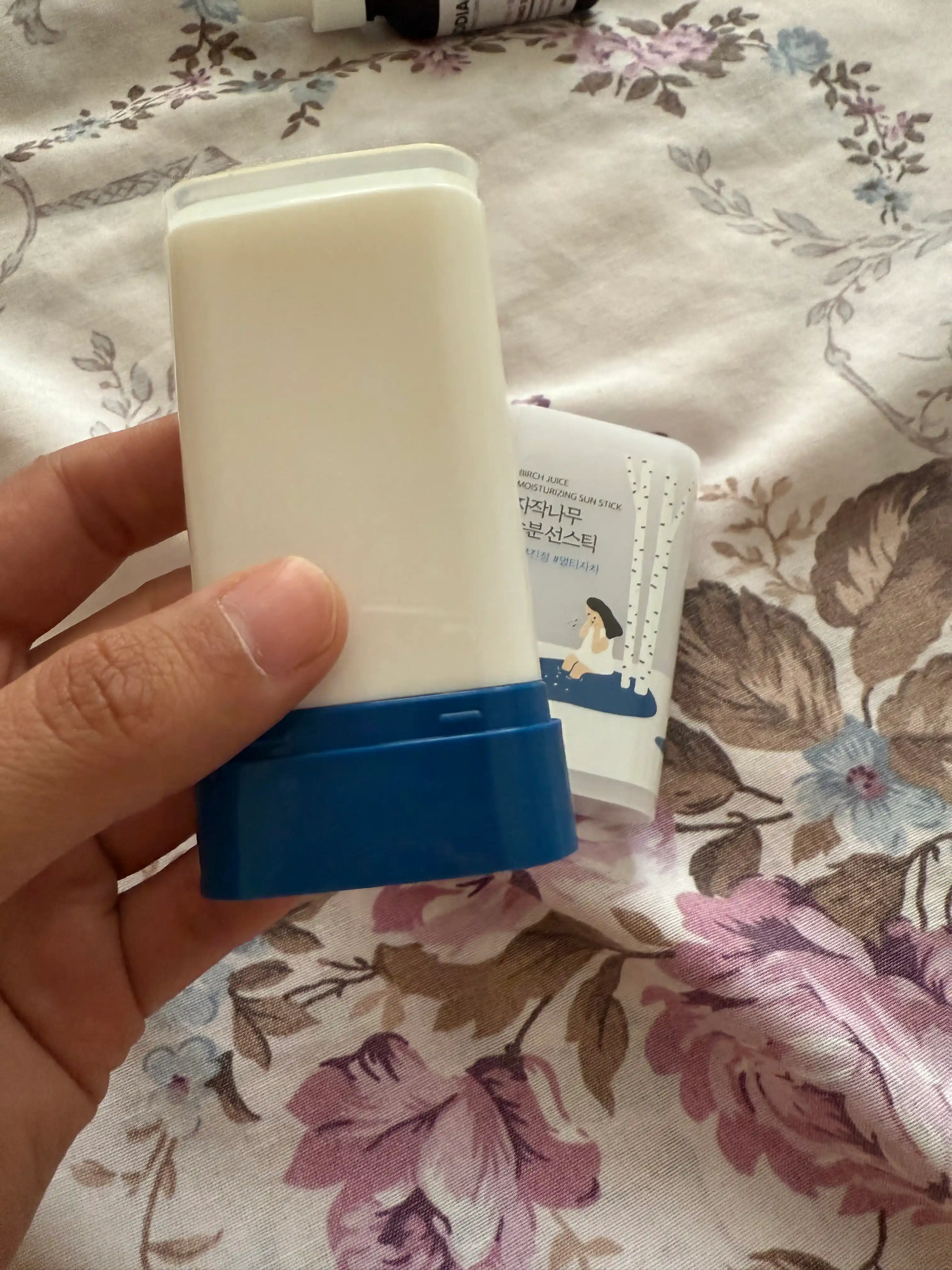 Quyoshdan himoya kremi va spreylari  Round Lab Sunscreen SPF50+ PA++++