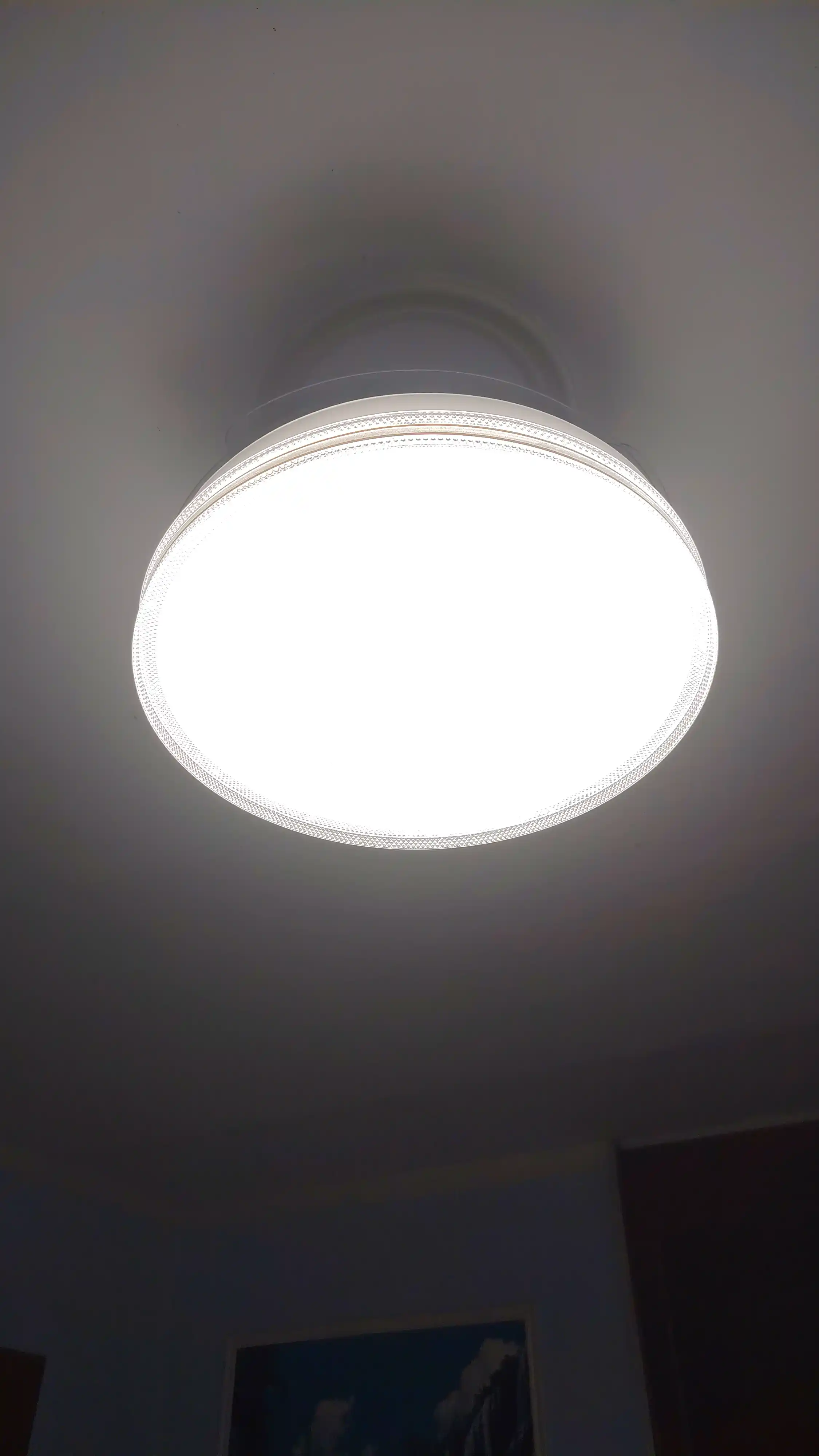 Ventilyatorli LED lyustra va qandil, shiftga osma, 3 xil yorug‘lik, 6 tezlik ventilyator