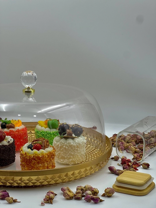 Акриловая тортница с крышкой для десертов и пирожных 29/33 см