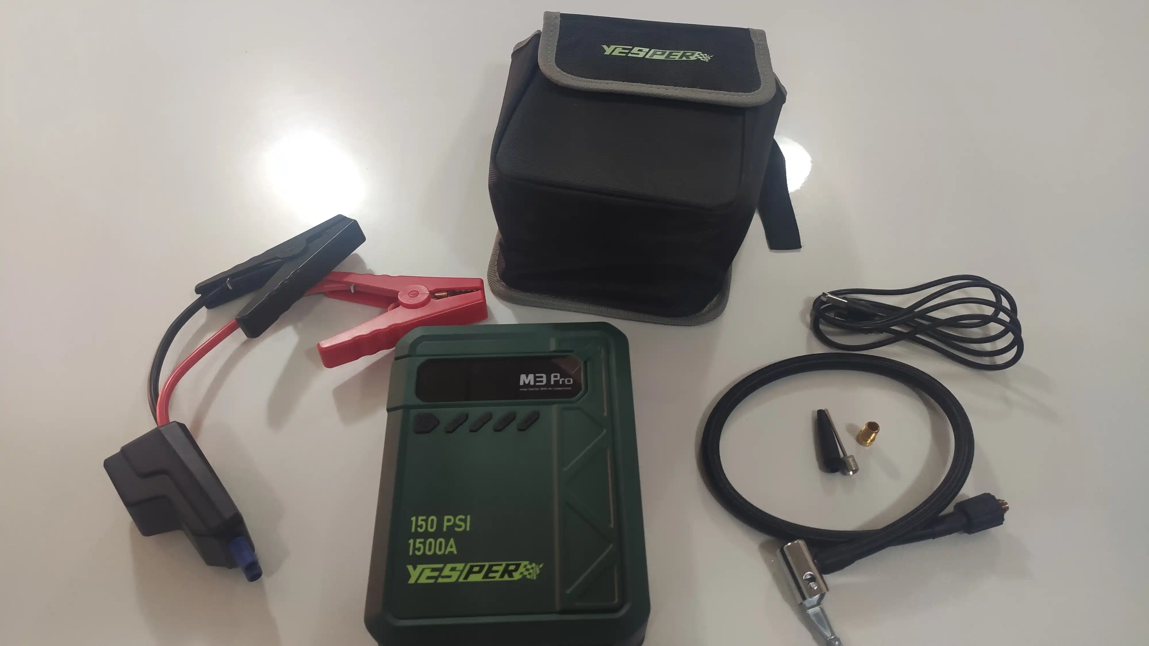 Jump Starter + Kompressor, 150 PSI, 1500A, 3 rejimli chiroq