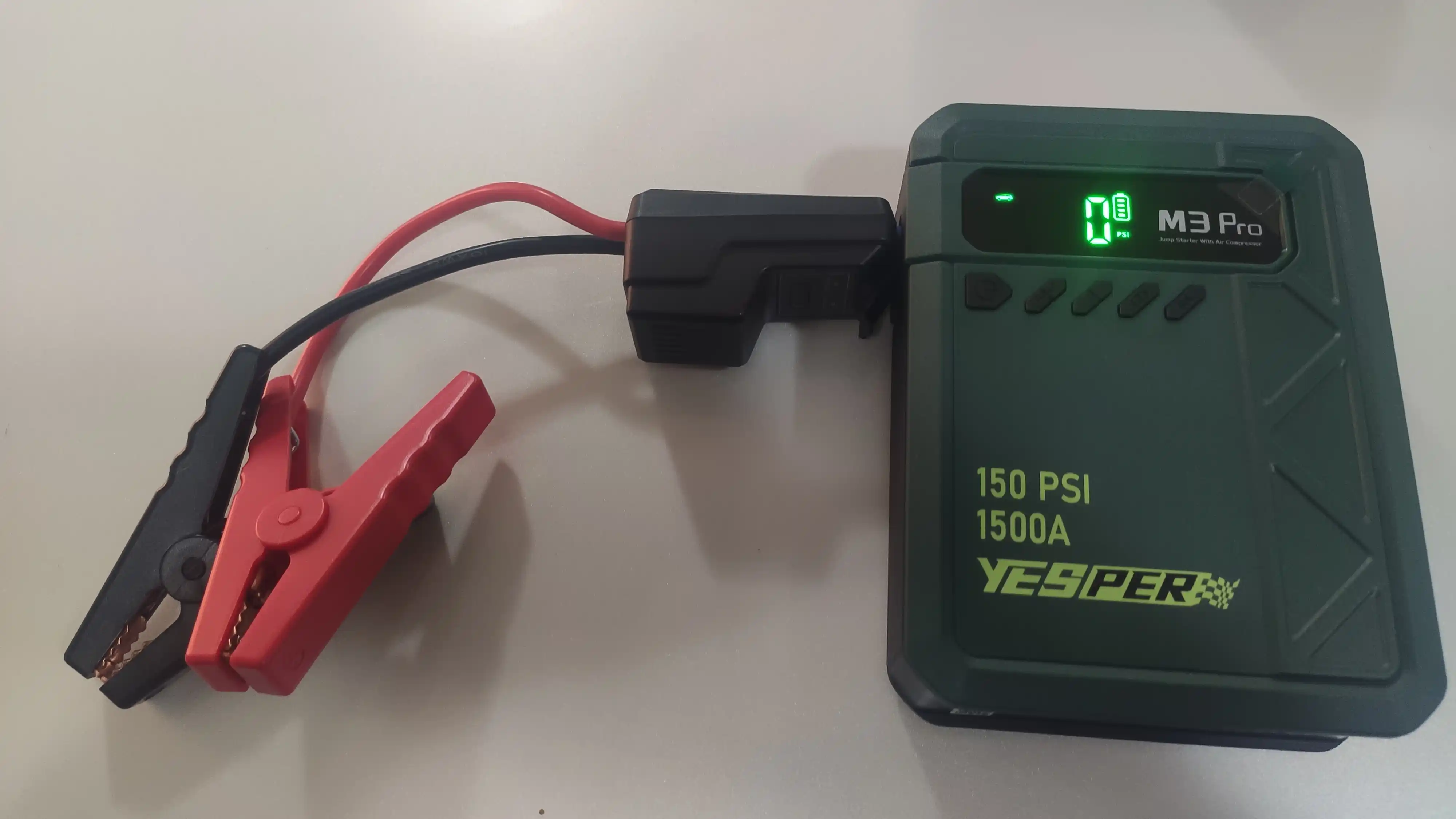 Jump Starter + Kompressor, 150 PSI, 1500A, 3 rejimli chiroq