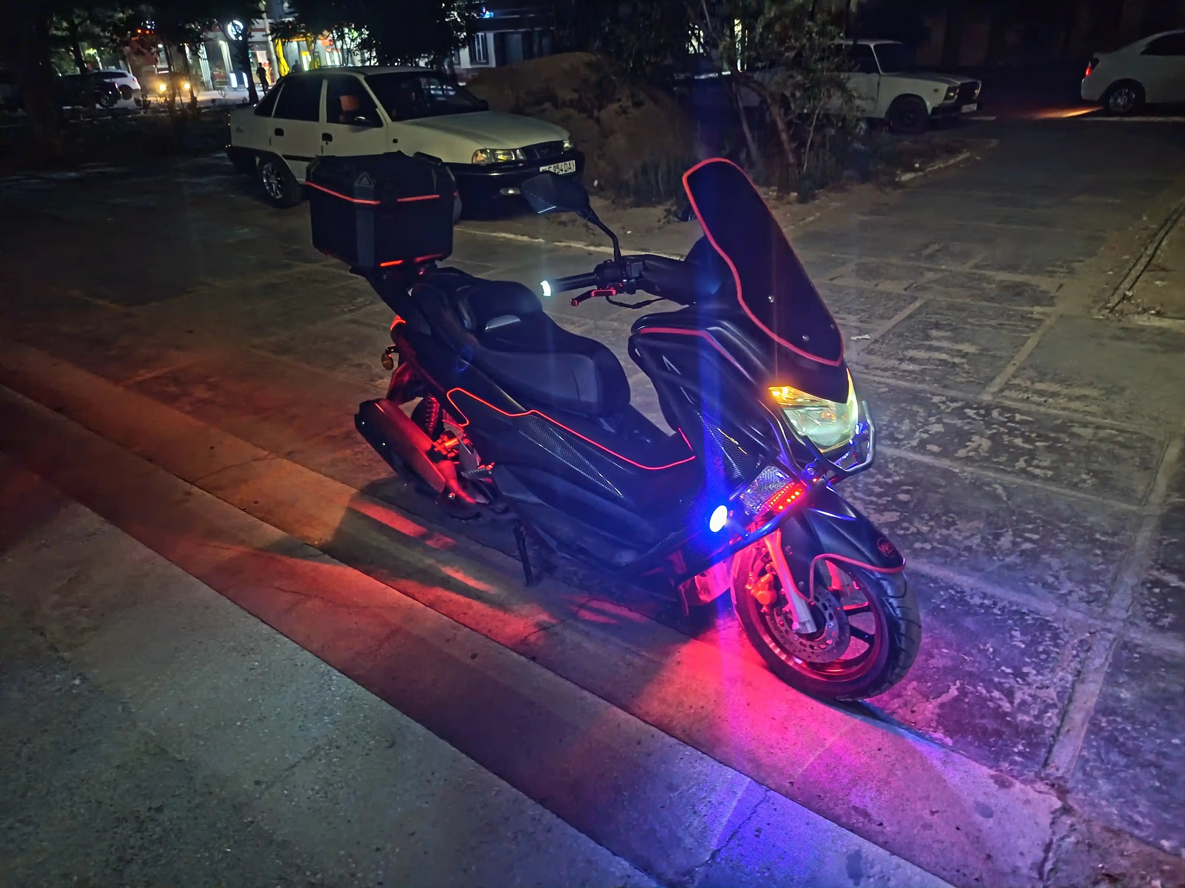 Светодиодная лента для авто, неоновая LED подсветка в машину
