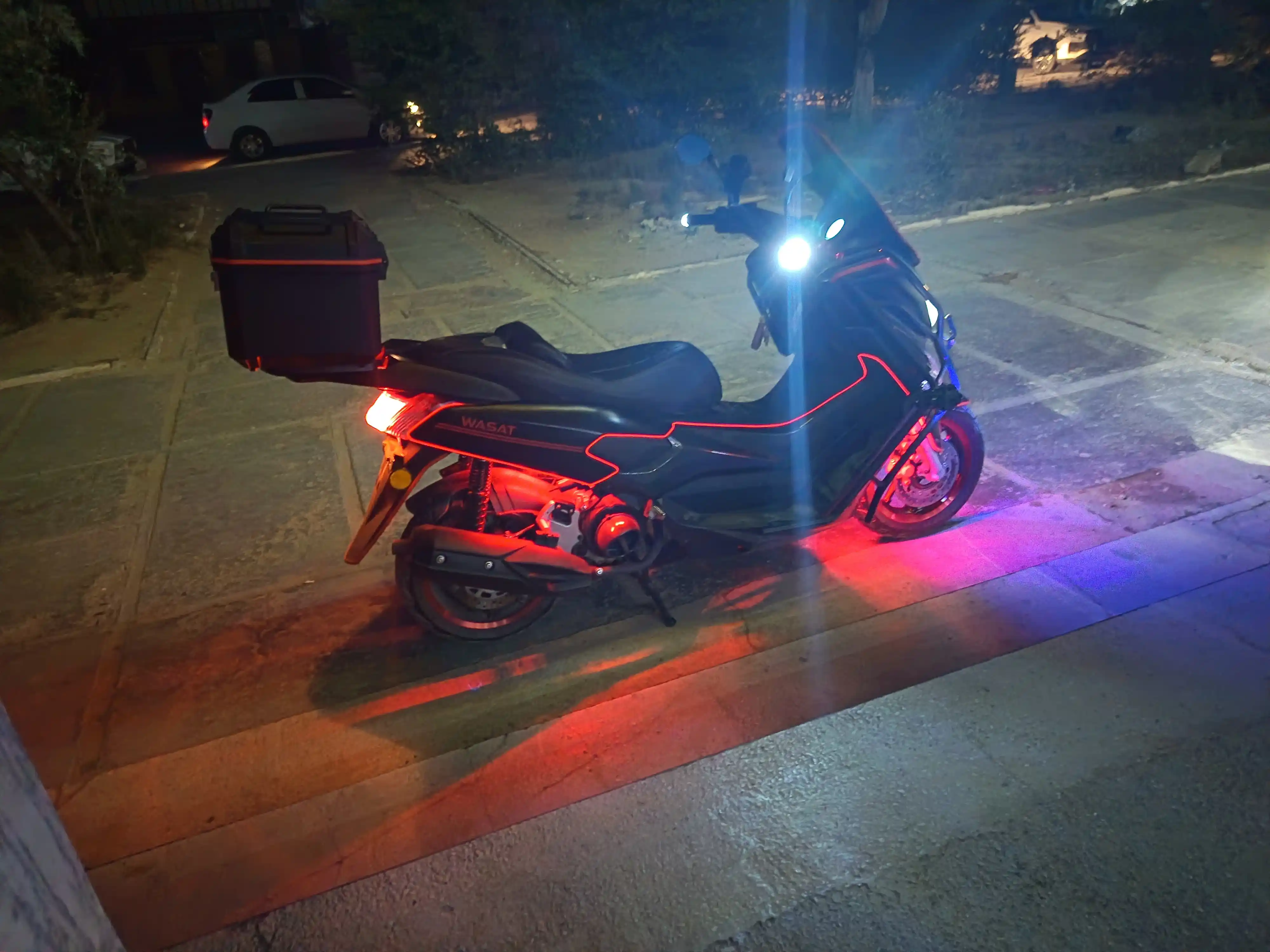 Светодиодная лента для авто, неоновая LED подсветка в машину
