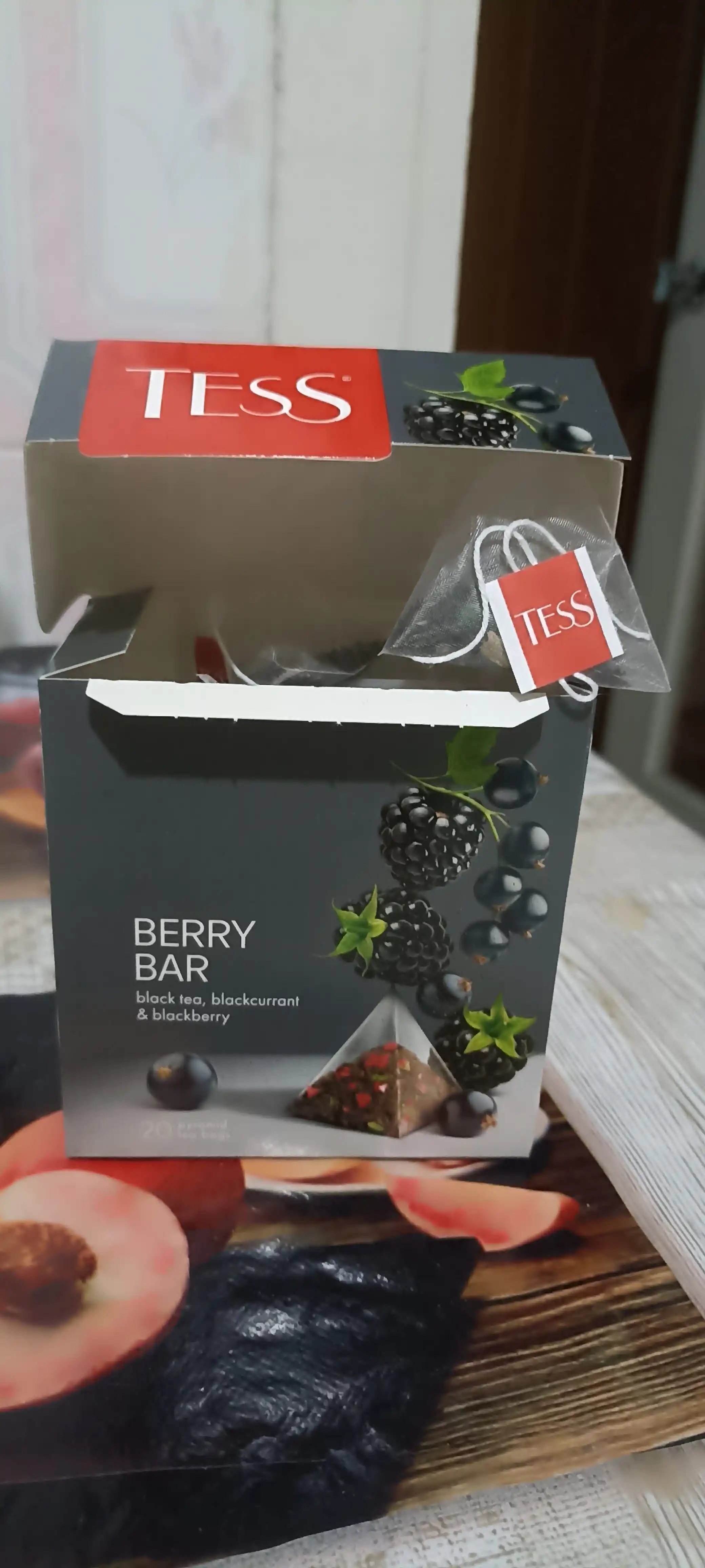Чай черный Tess Berry Bar, 1.8 гр, 20 пирамидок