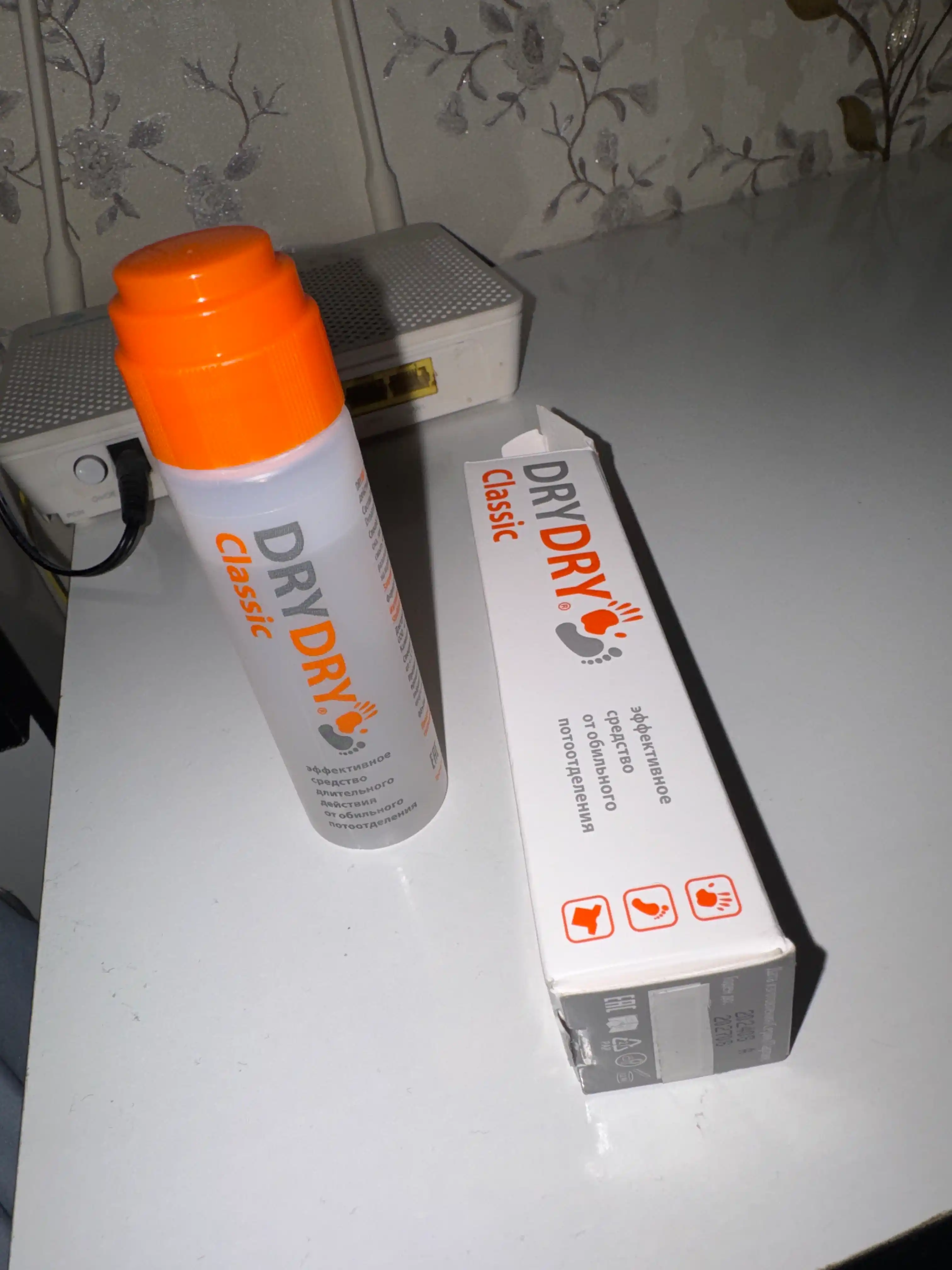 Дезодорант-антиперспирант Dry Dry de Classic, от пота и запаха