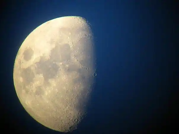 Teleskop F30070 – Professional astronomik teleskop, 70 mm obyektiv, 150x kattalashtirish