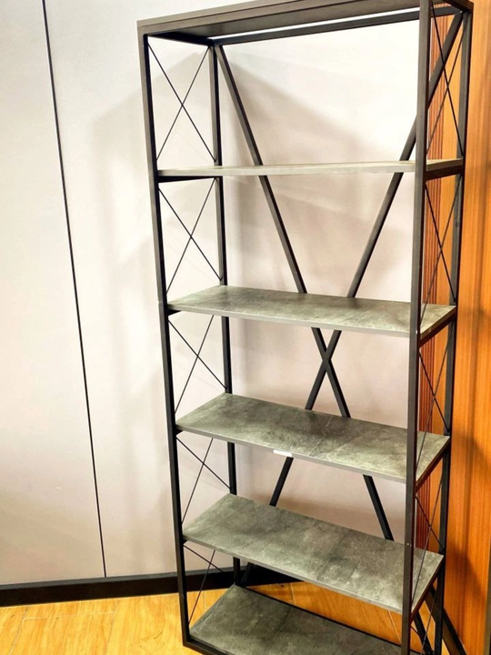 Loft tokchalar bloki, metall ramka, kitob javonini tashkillashtiruvchi