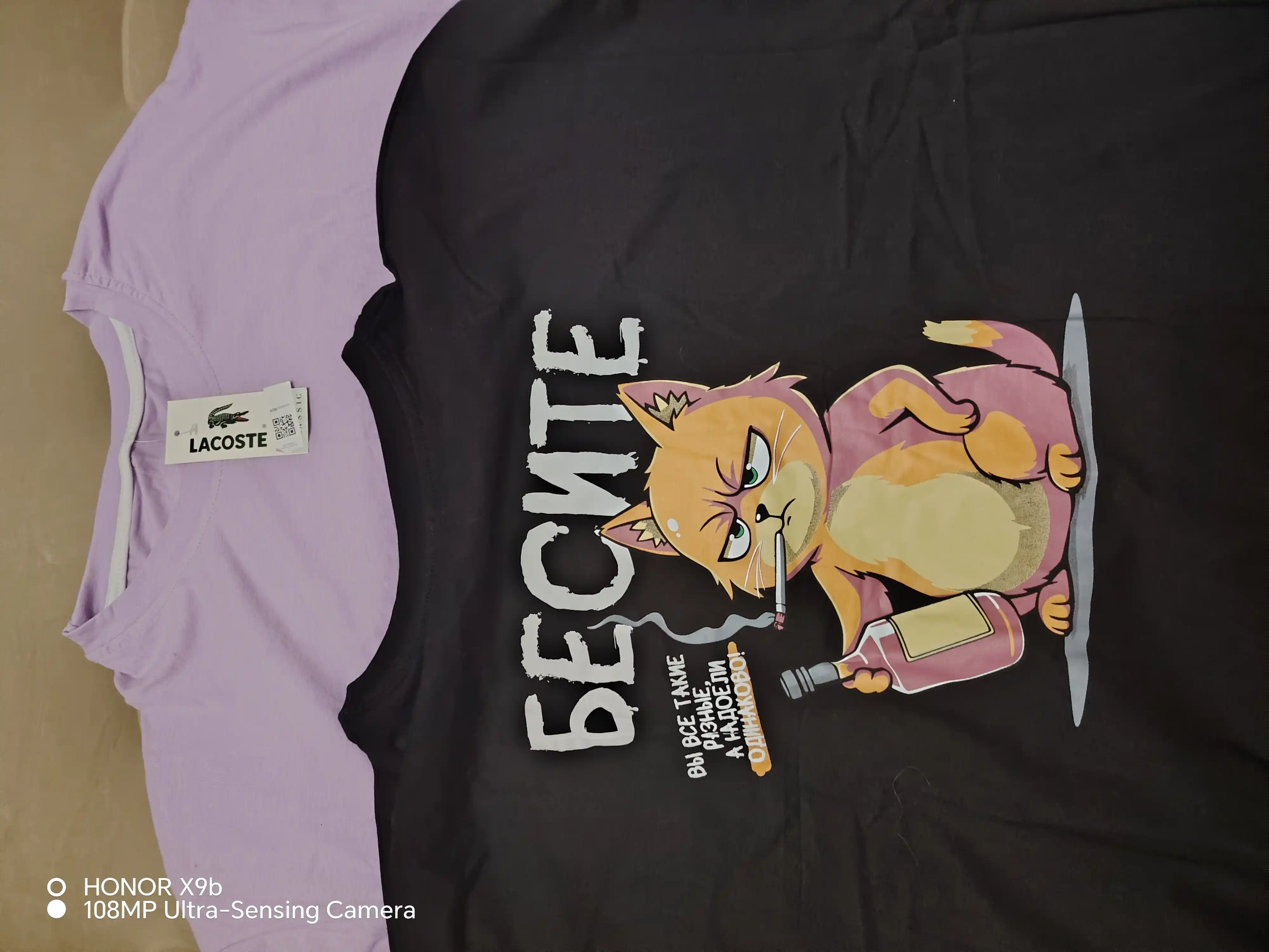 Qizlar uchun oversize futbolka, qora rang, printli zamonaviy futbolka