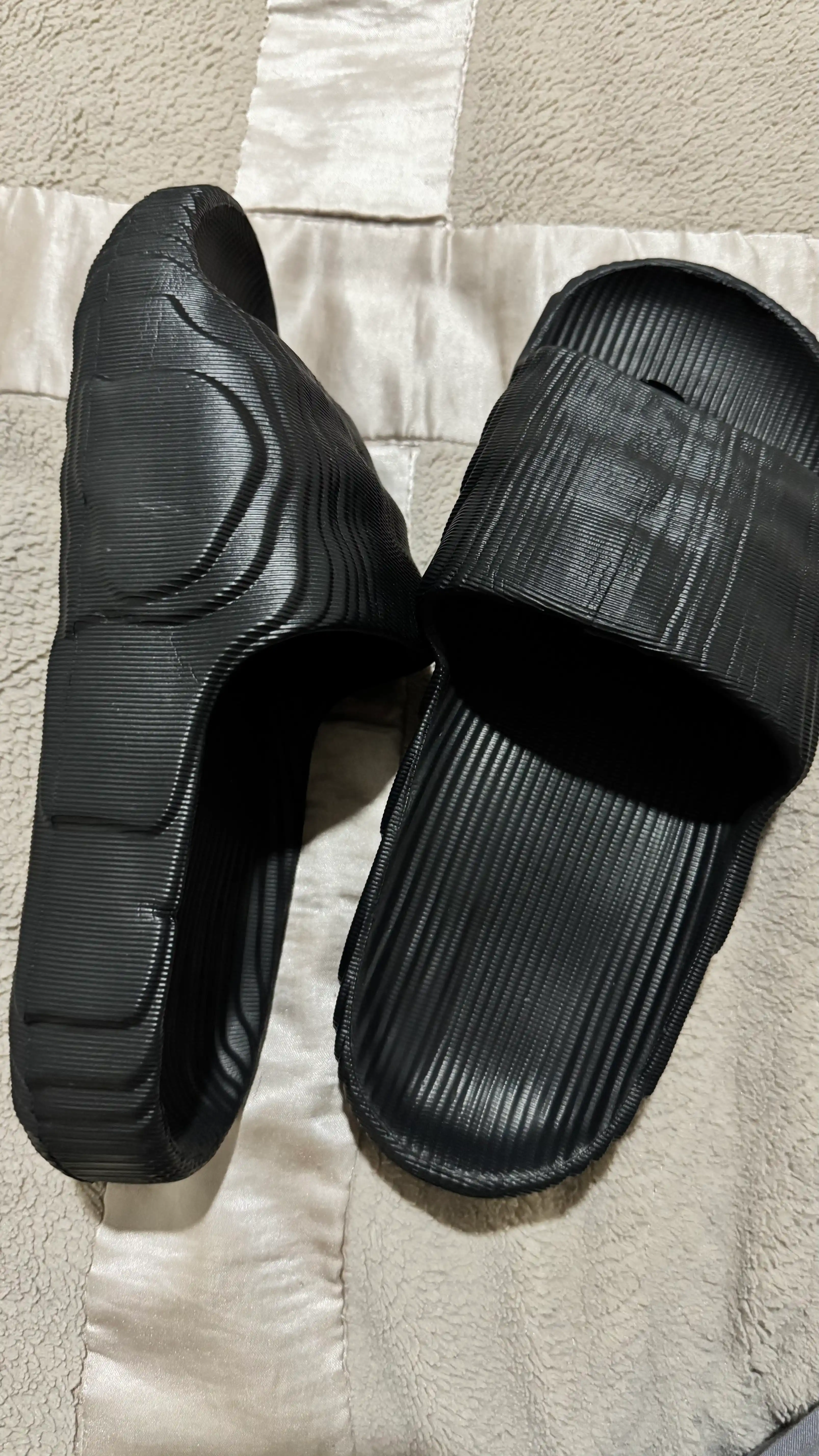 Erkaklar va ayollar shippaklari, unisex, o'lcham 36-44